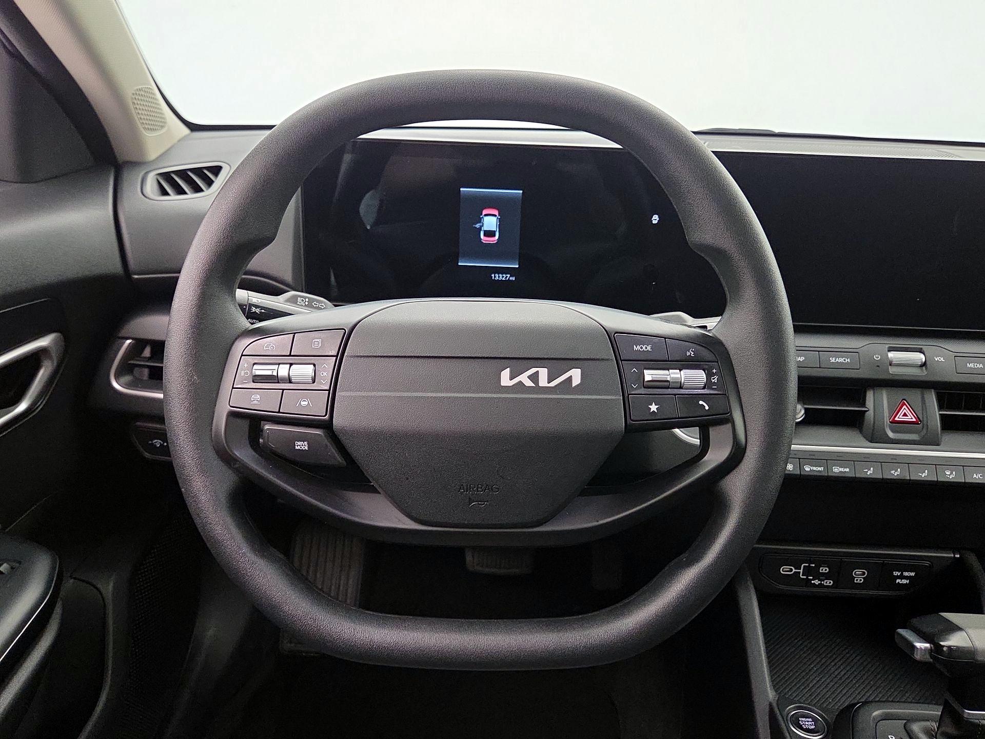 Thumbnail: 2025 Kia K4 - 10