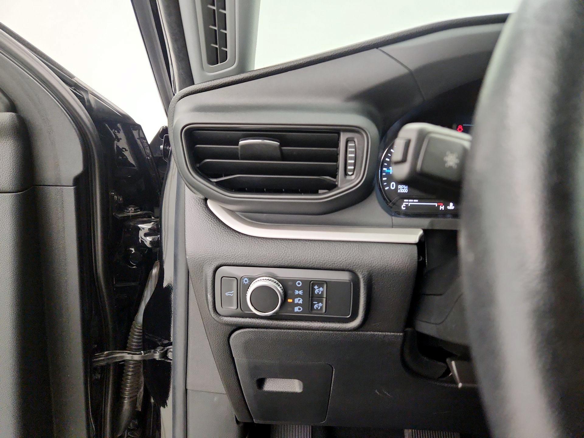 Thumbnail: 2021 Ford Explorer - 13
