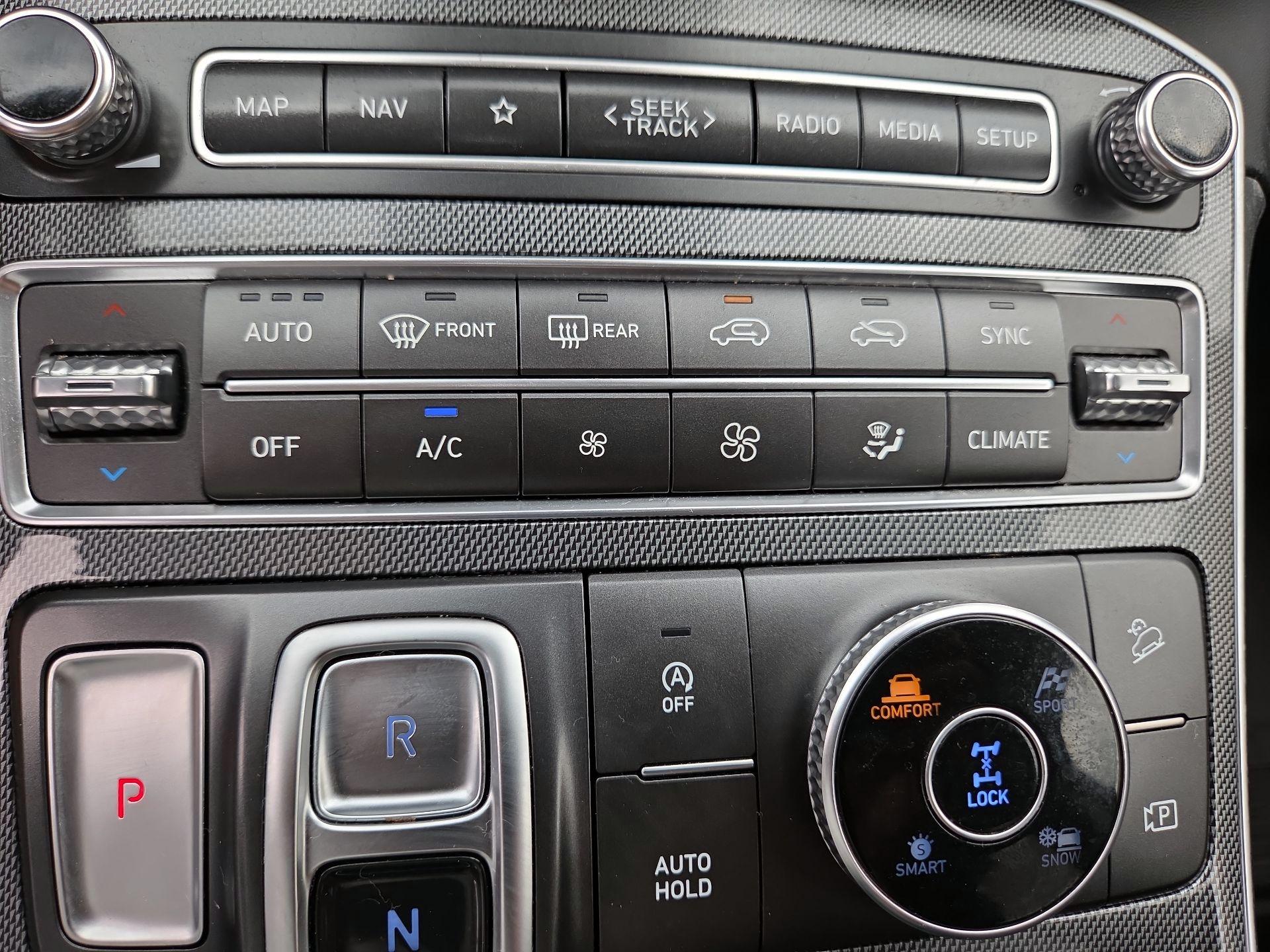 Thumbnail: 2023 Hyundai Santa Fe - 16