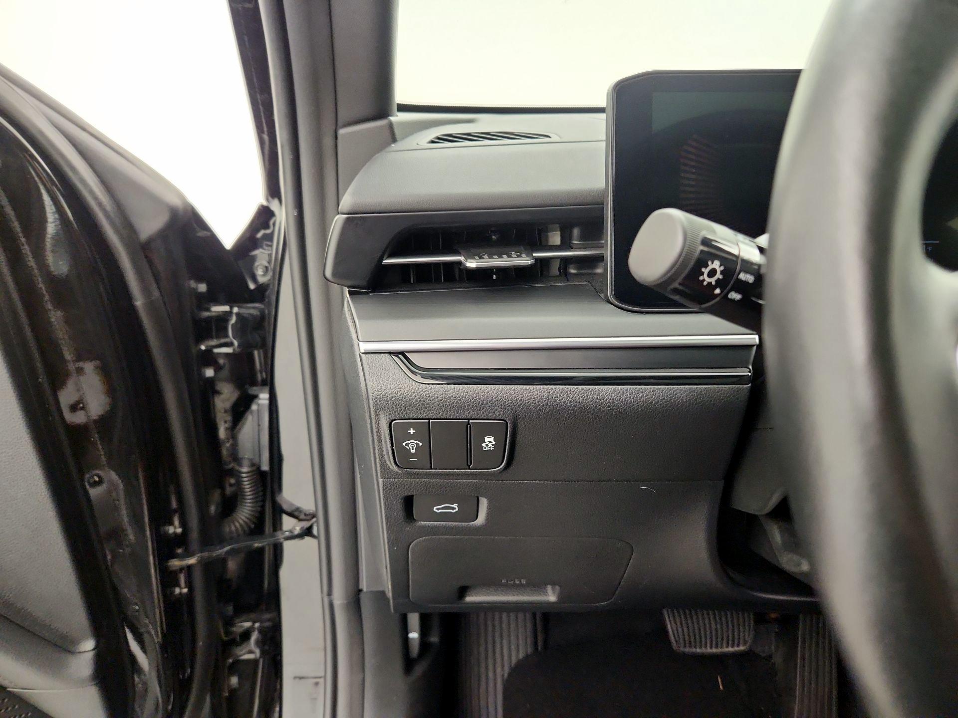 Thumbnail: 2025 Kia K5 - 13