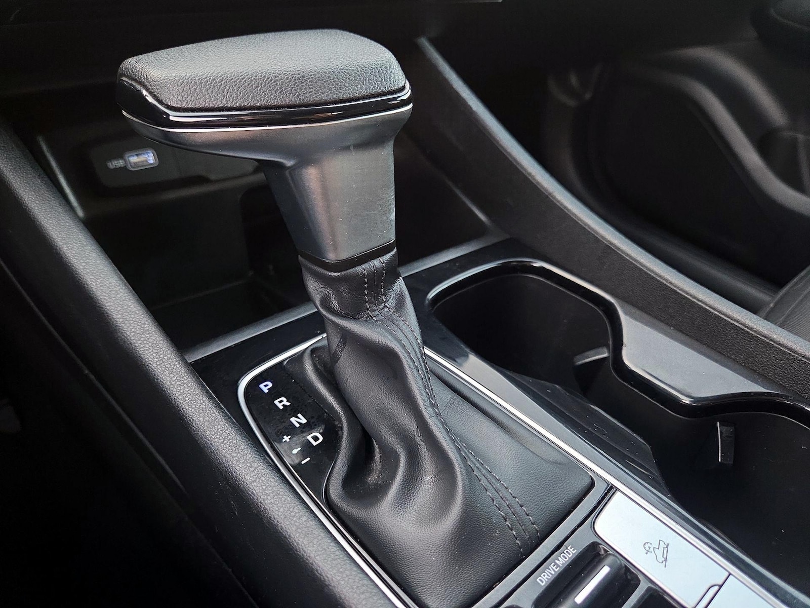 2023 Hyundai Santa Cruz SEL - Photo 18