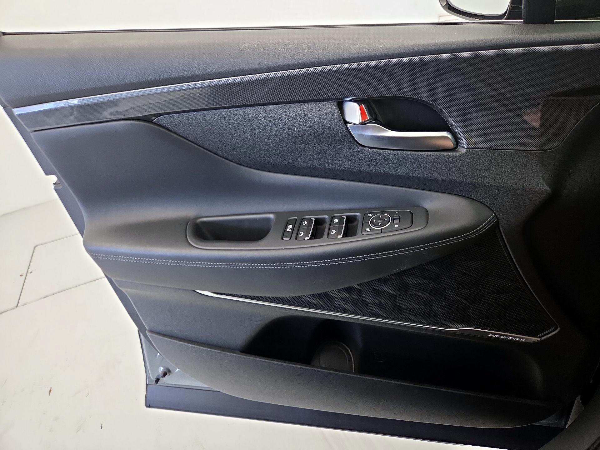 Thumbnail: 2023 Hyundai Santa Fe - 12