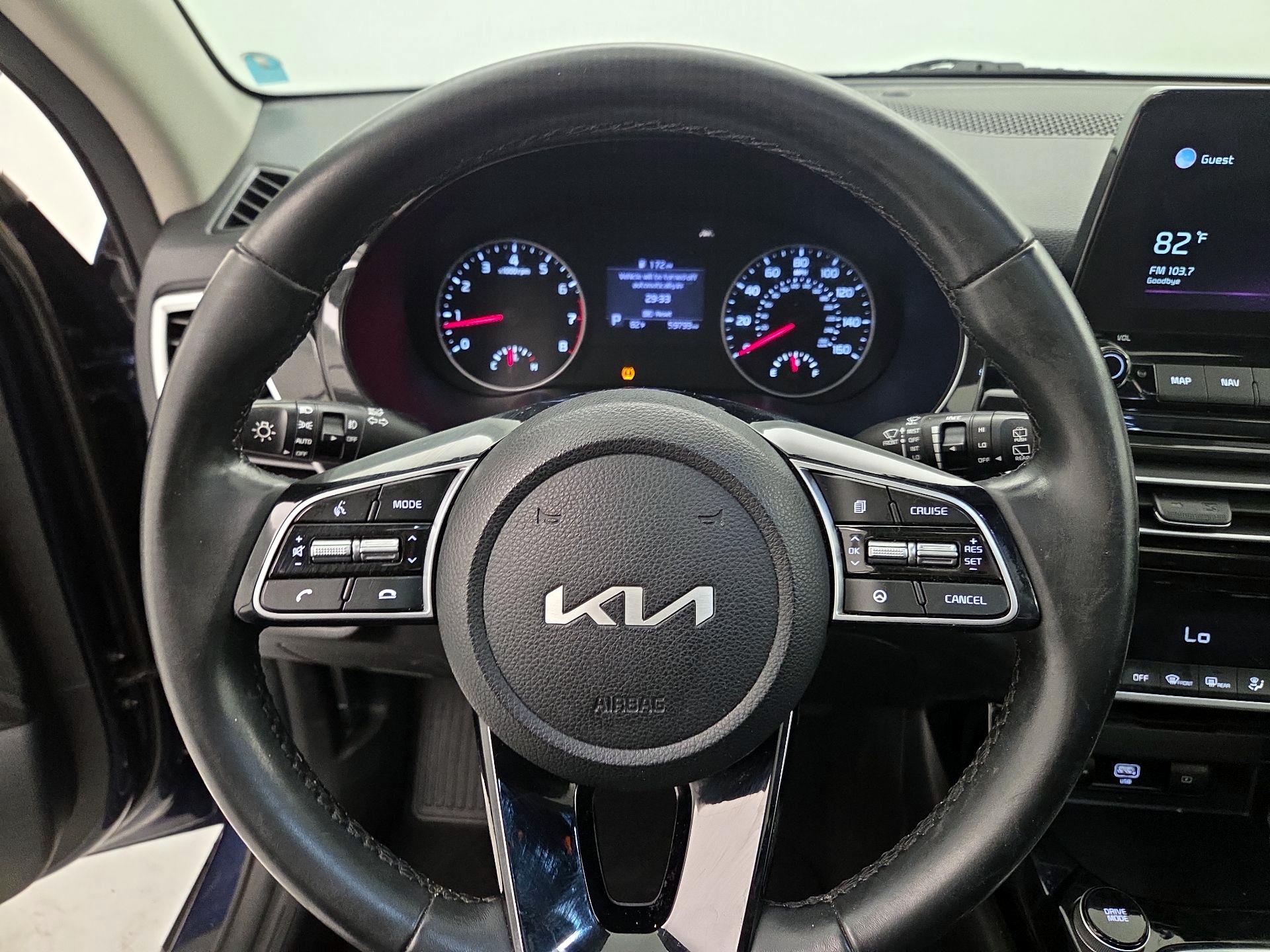 Thumbnail: 2022 Kia Seltos - 10