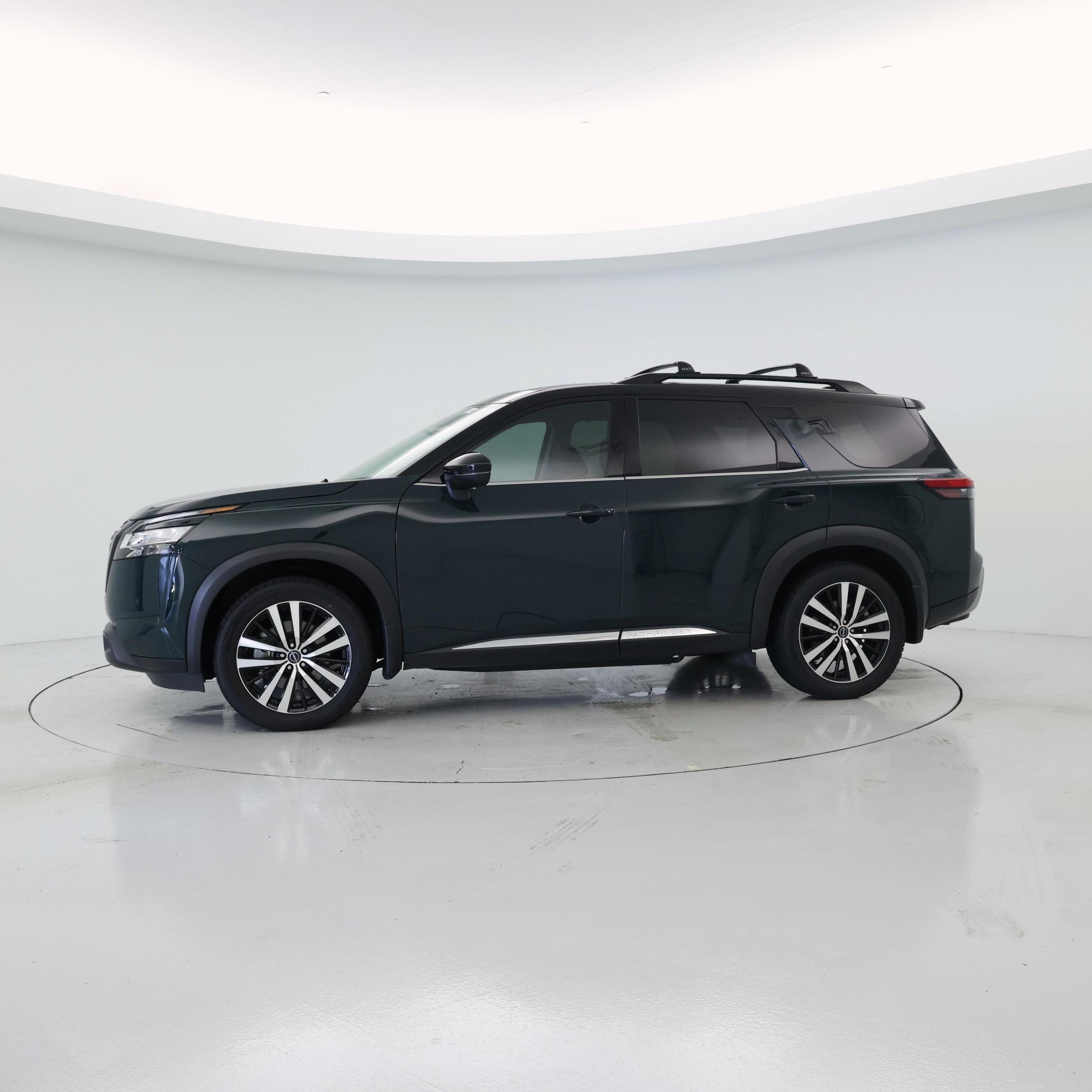 Thumbnail: 2024 Nissan Pathfinder - 3