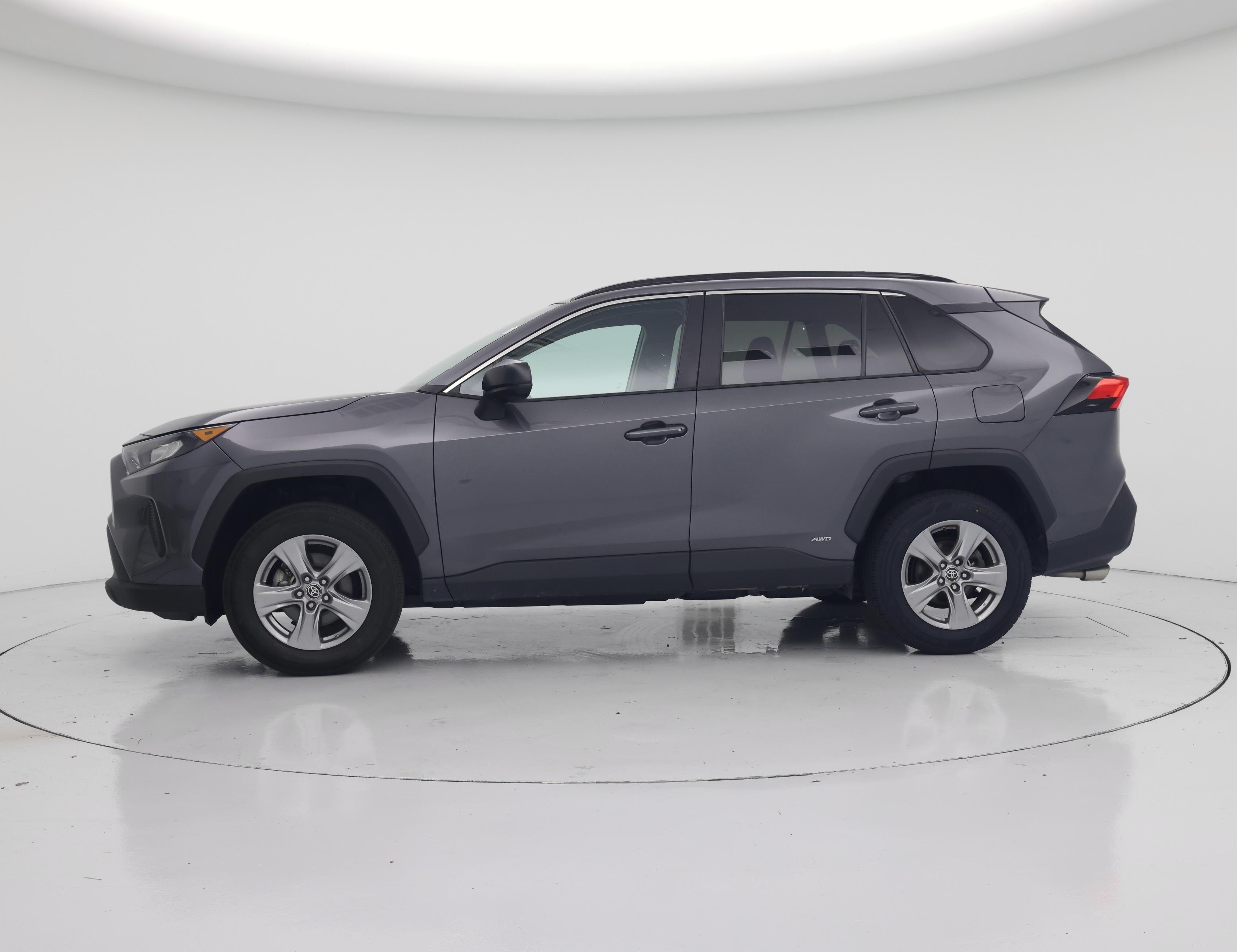 Thumbnail: 2022 Toyota RAV4 - 3