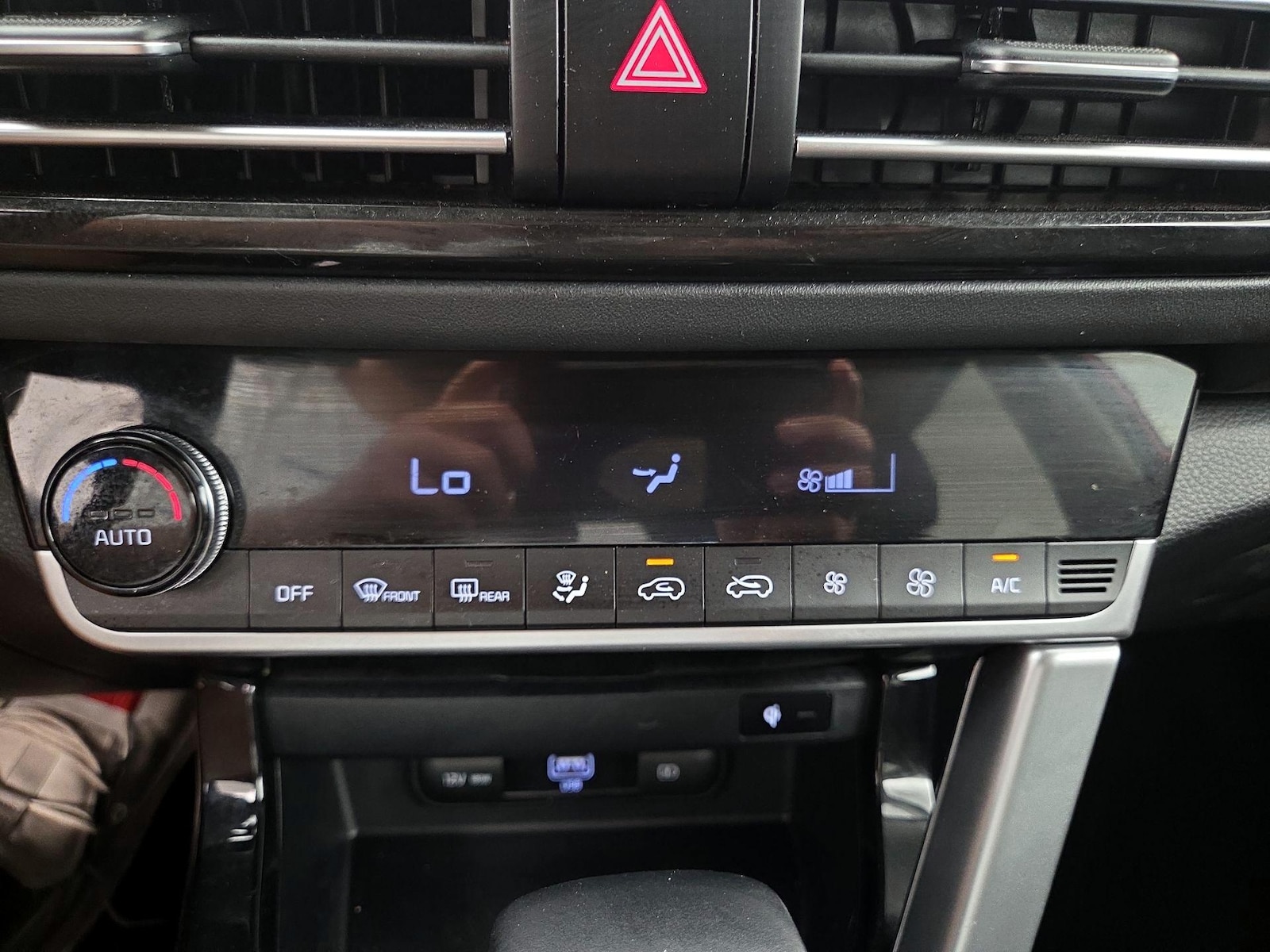 2023 Kia Seltos SX - Photo 18