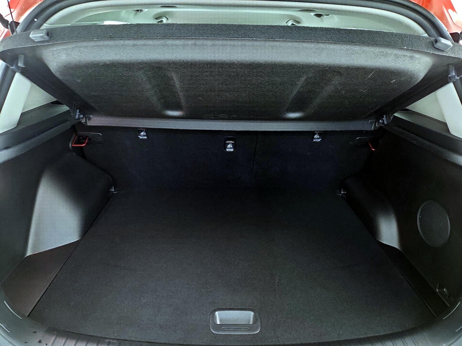 2023 Kia Seltos SX - Photo 22