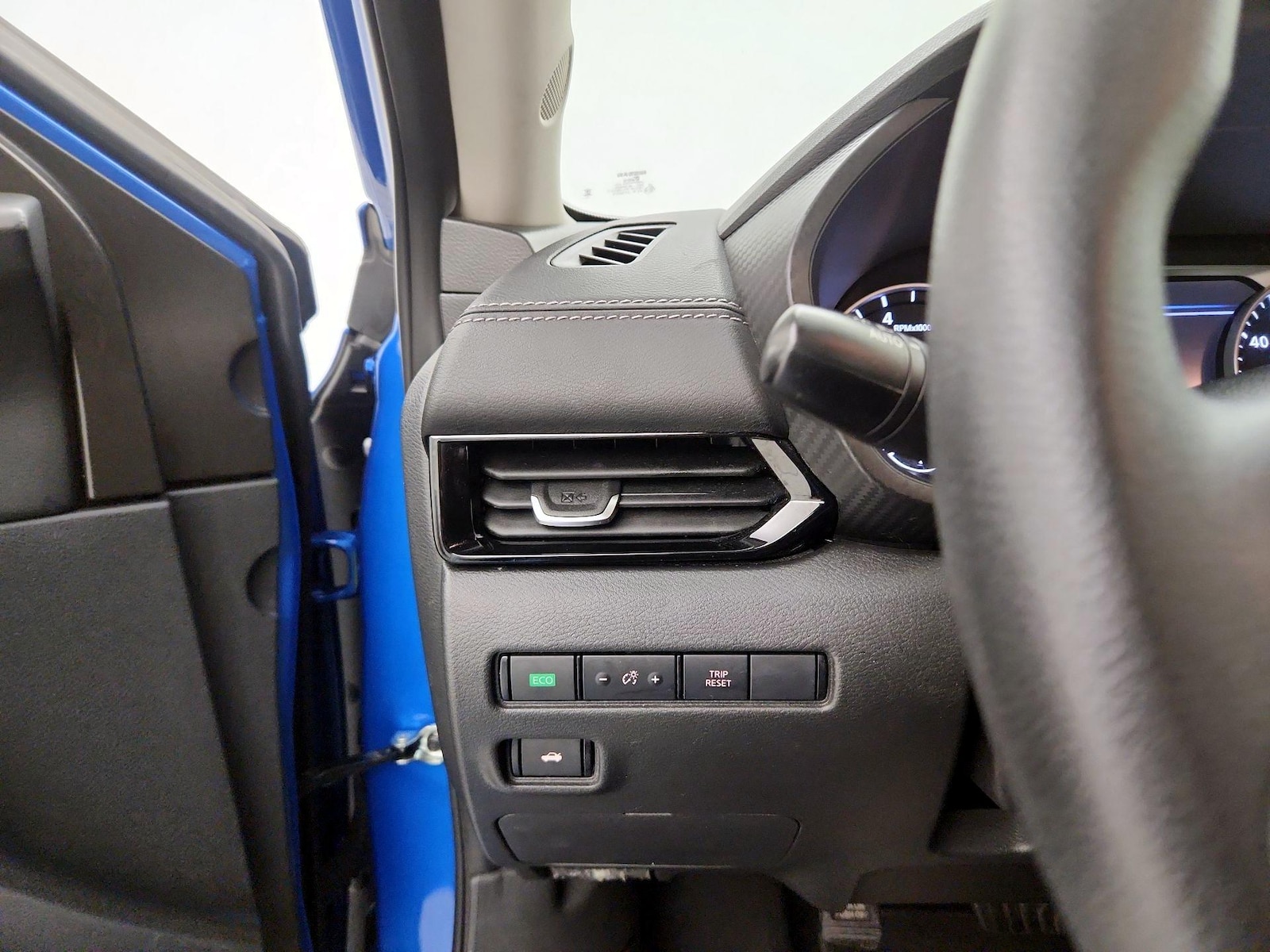 2025 Nissan Sentra SV - Photo 14