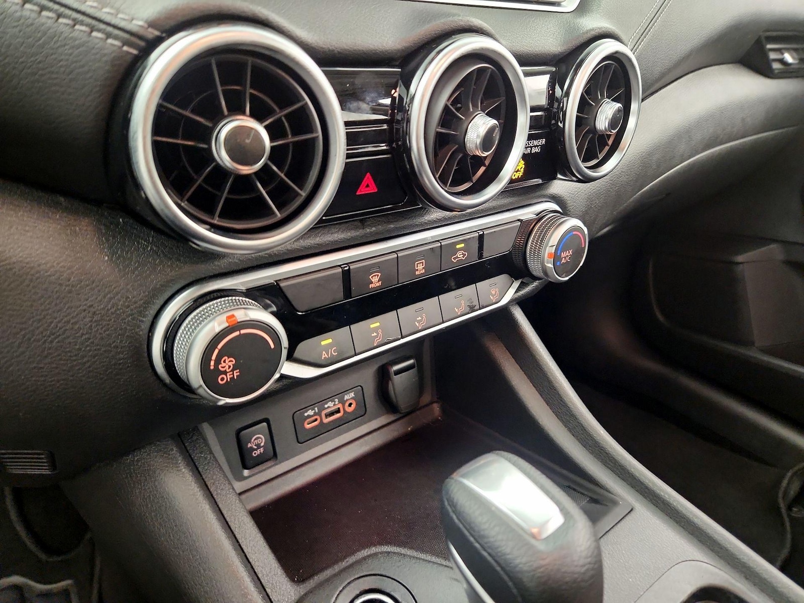 2025 Nissan Sentra SV - Photo 17