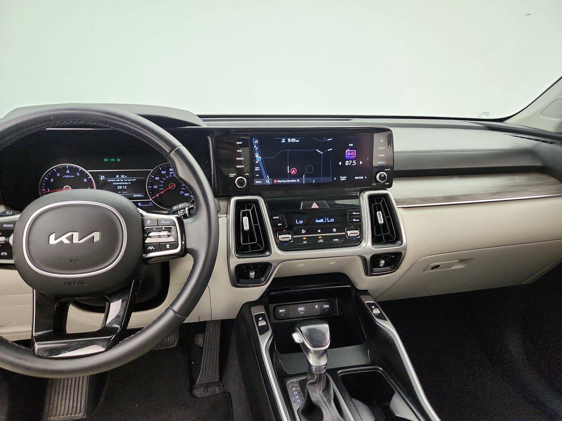 Thumbnail: 2022 Kia Sorento - 9