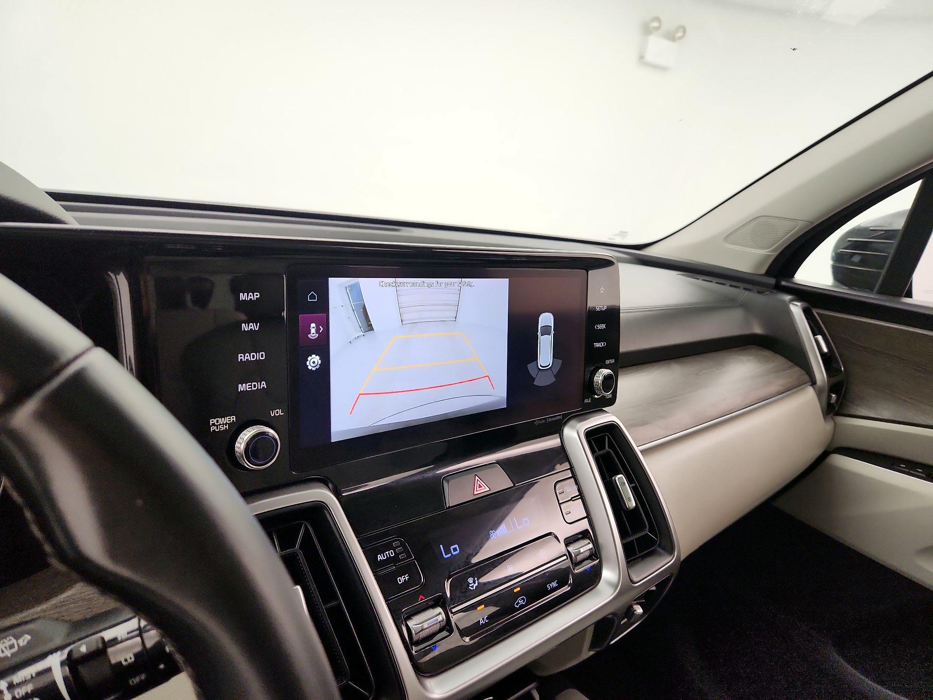 Thumbnail: 2022 Kia Sorento - 15