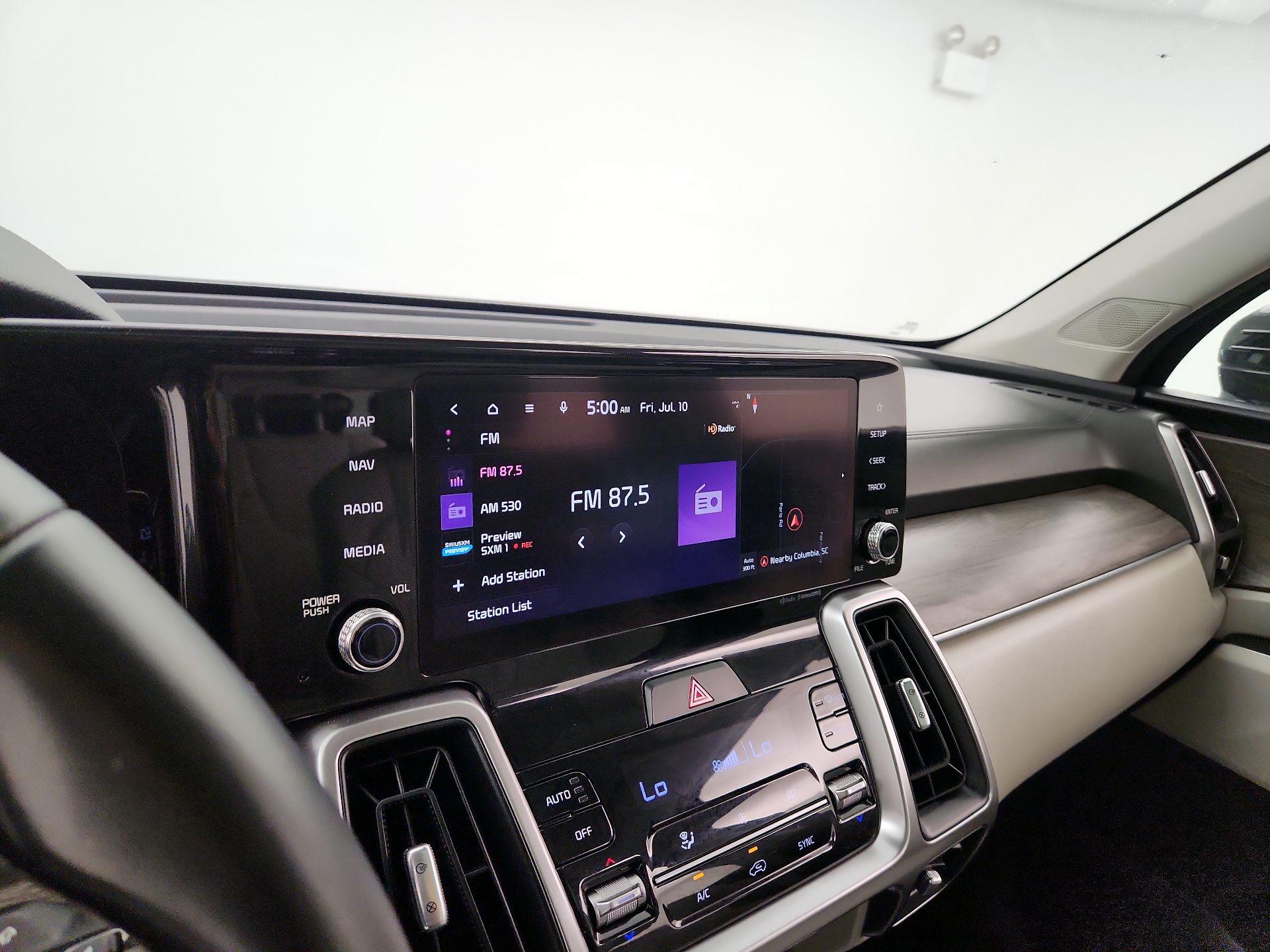 Thumbnail: 2022 Kia Sorento - 16