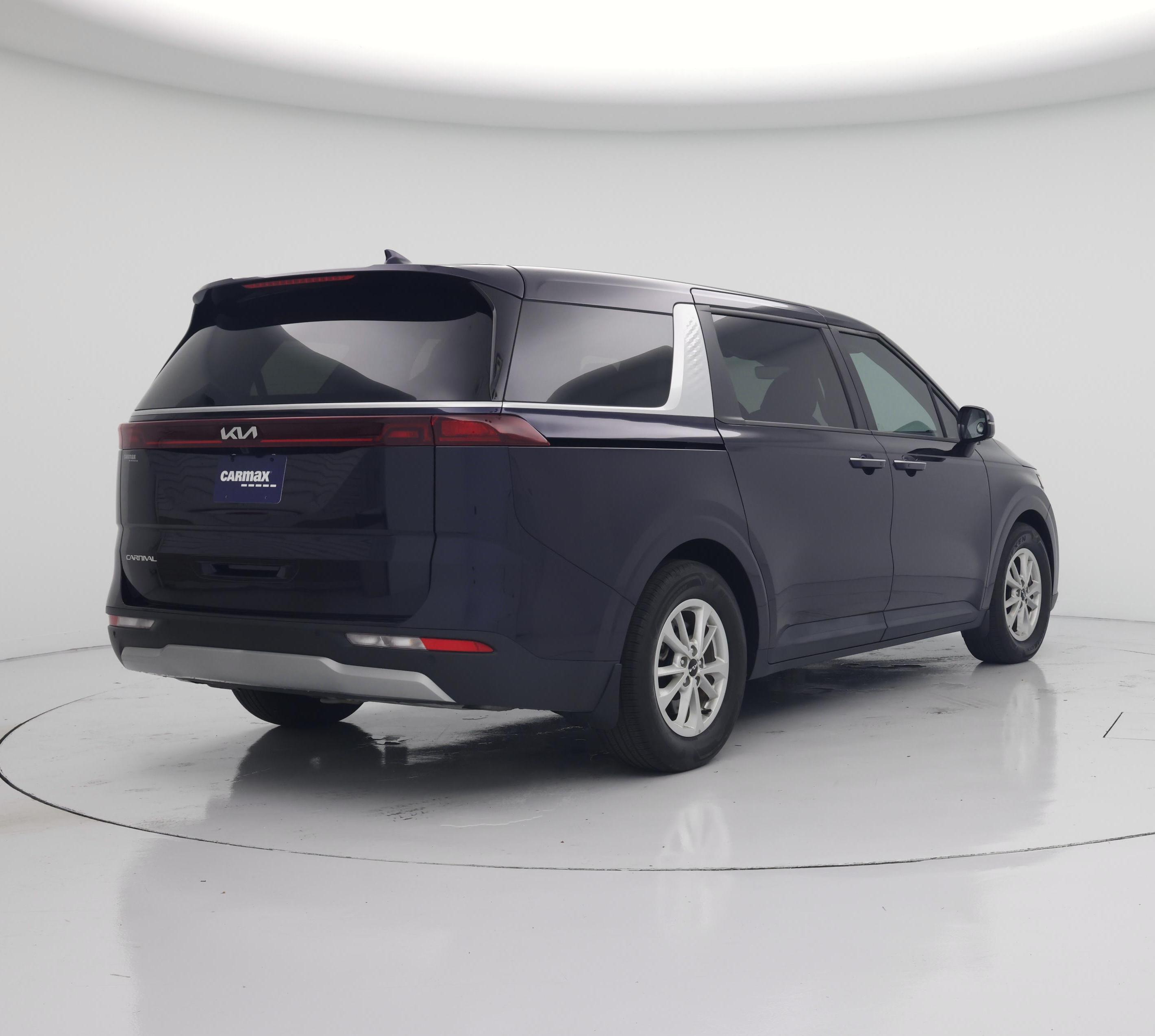 Thumbnail: 2024 Kia Carnival - 8