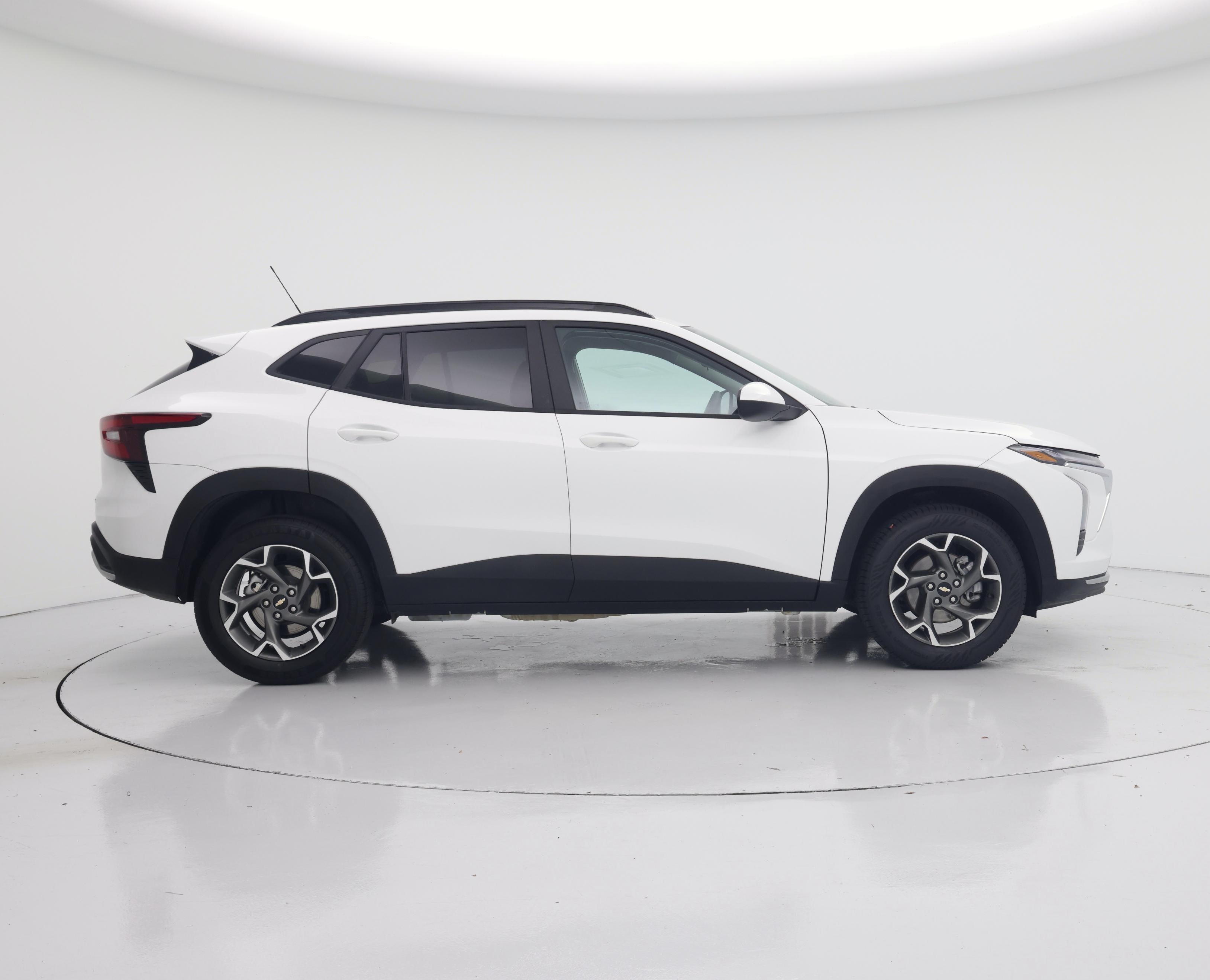 Thumbnail: 2025 Chevrolet Trax - 7