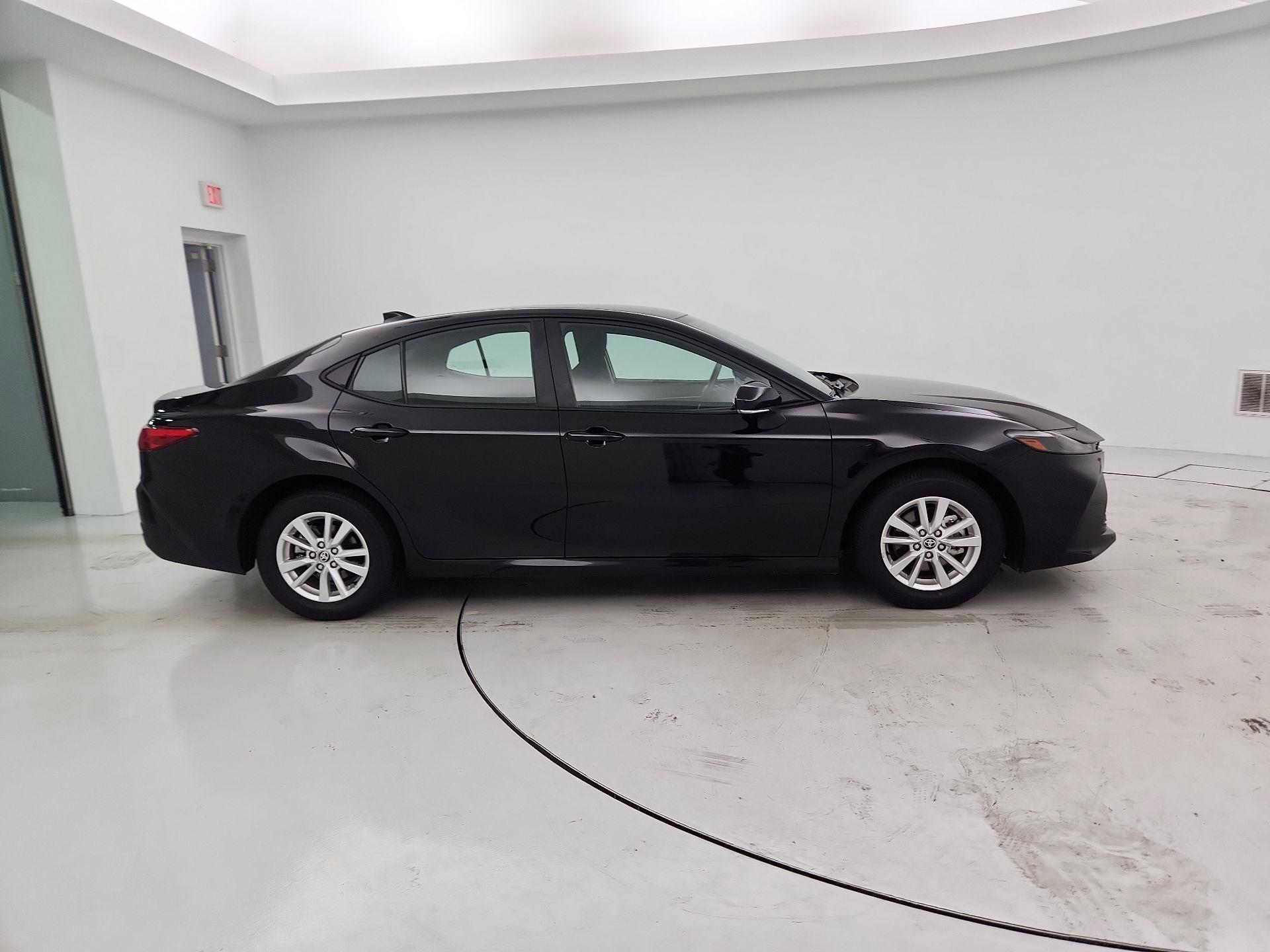 Thumbnail: 2025 Toyota Camry - 4