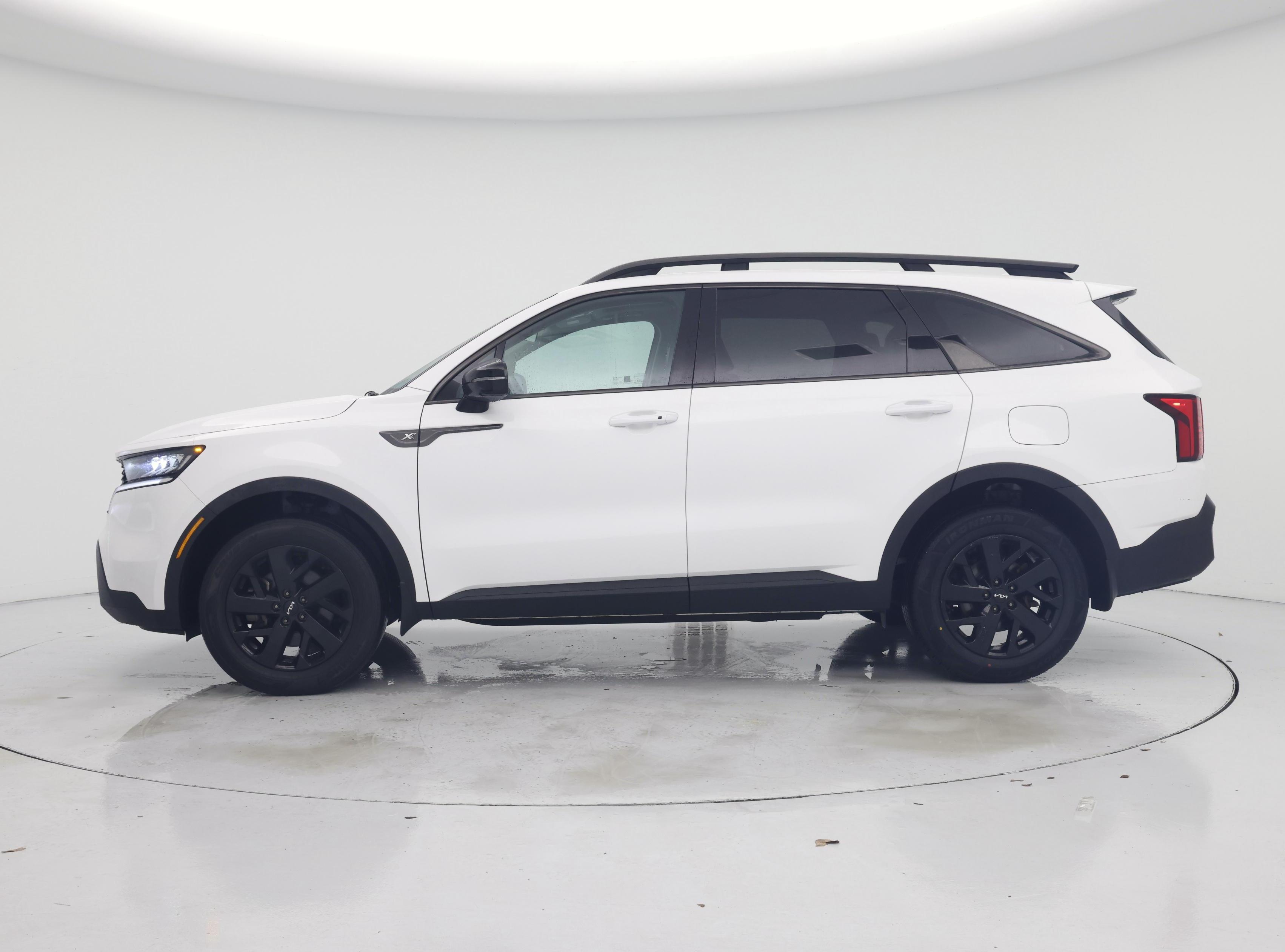Thumbnail: 2023 Kia Sorento - 3