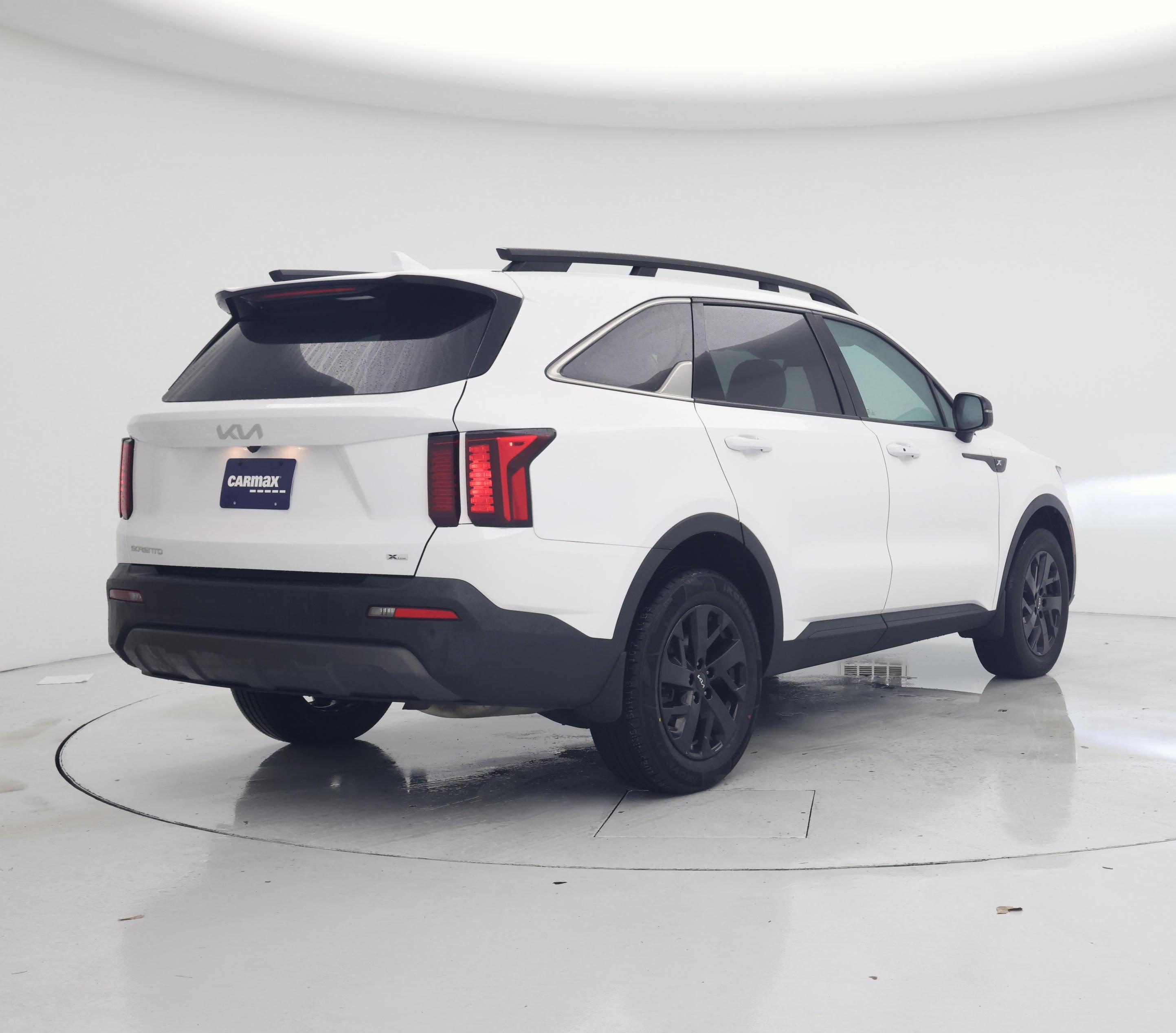 Thumbnail: 2023 Kia Sorento - 8