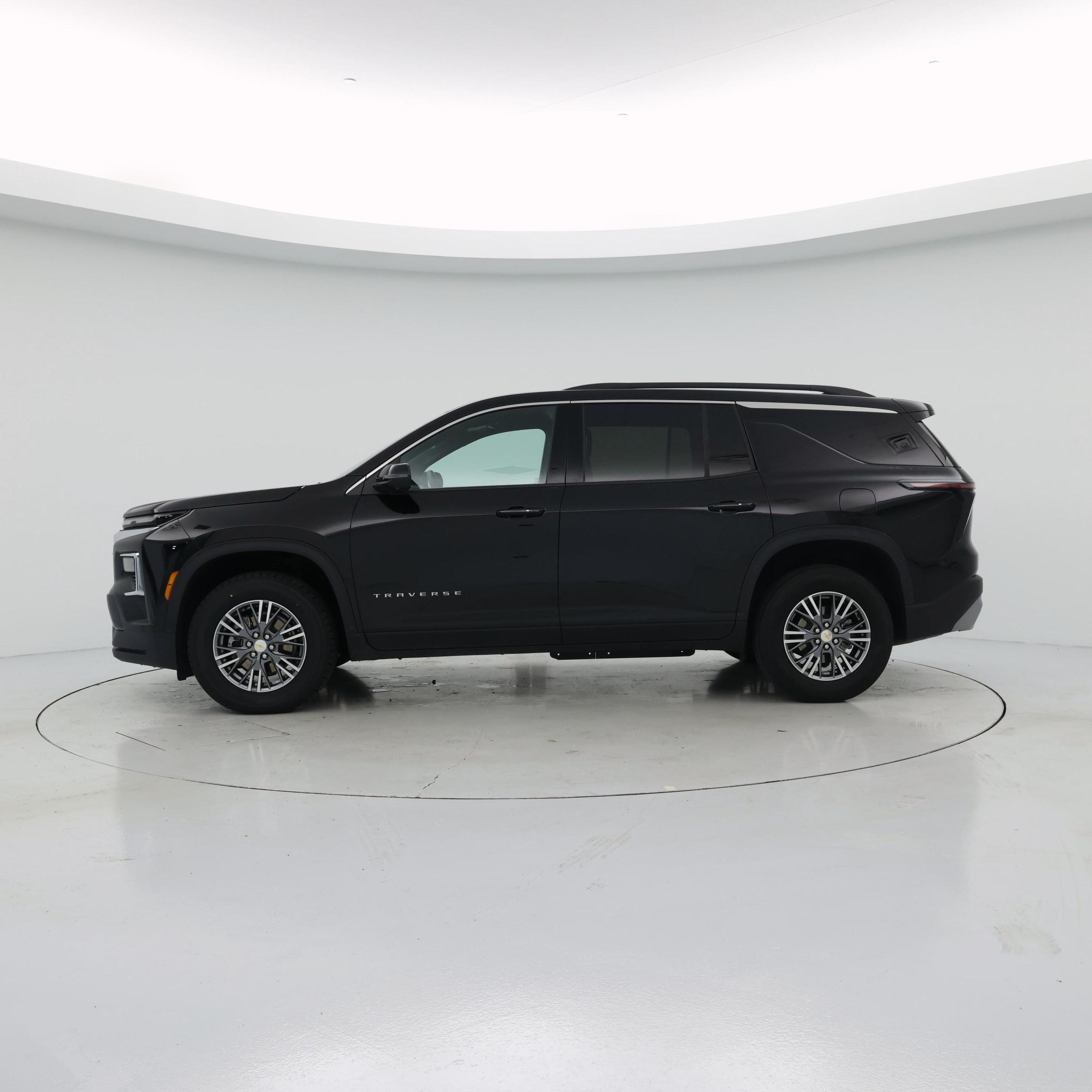 Thumbnail: 2024 Chevrolet Traverse - 3