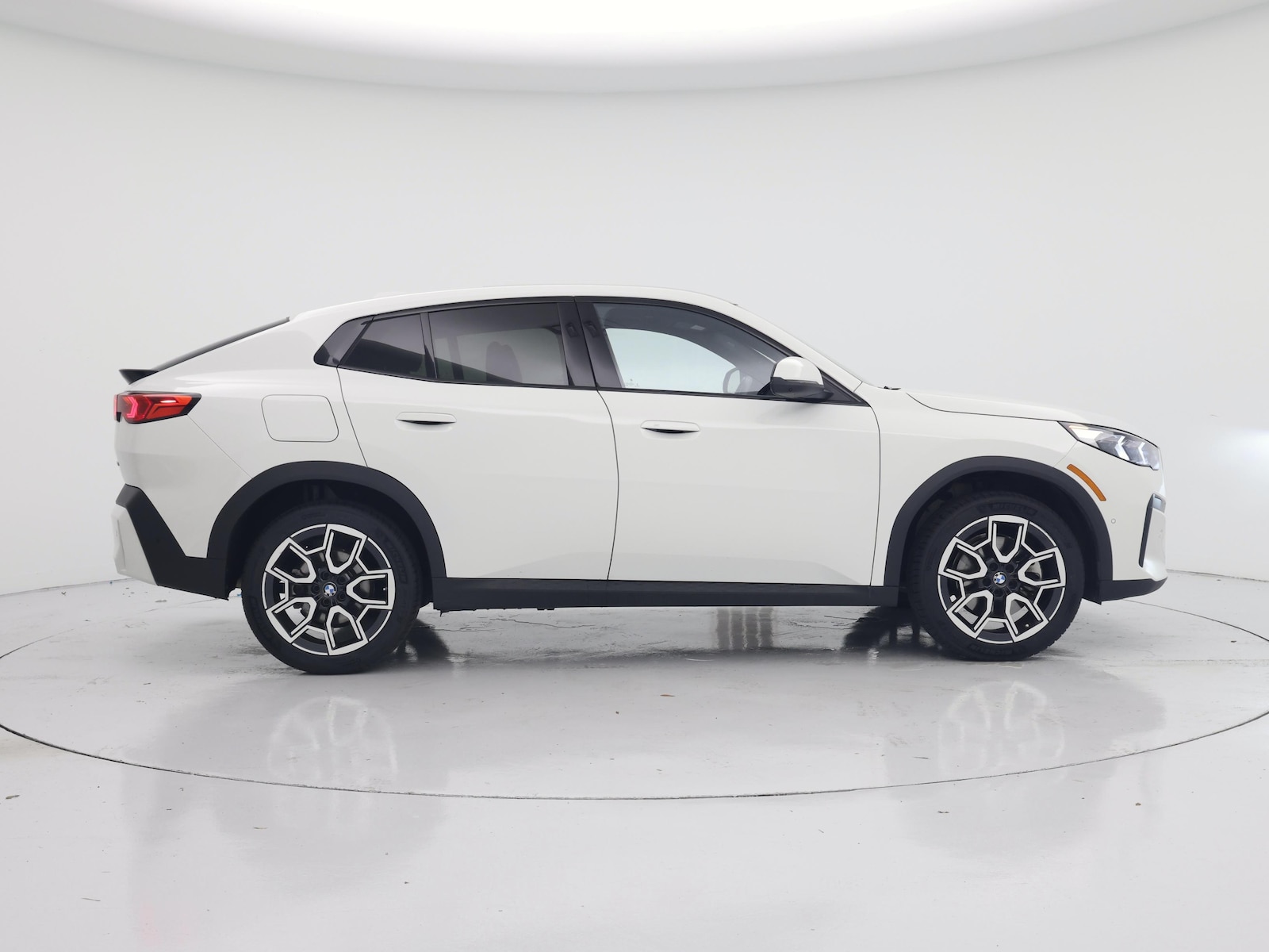 2026 BMW X2 28i - Photo 8