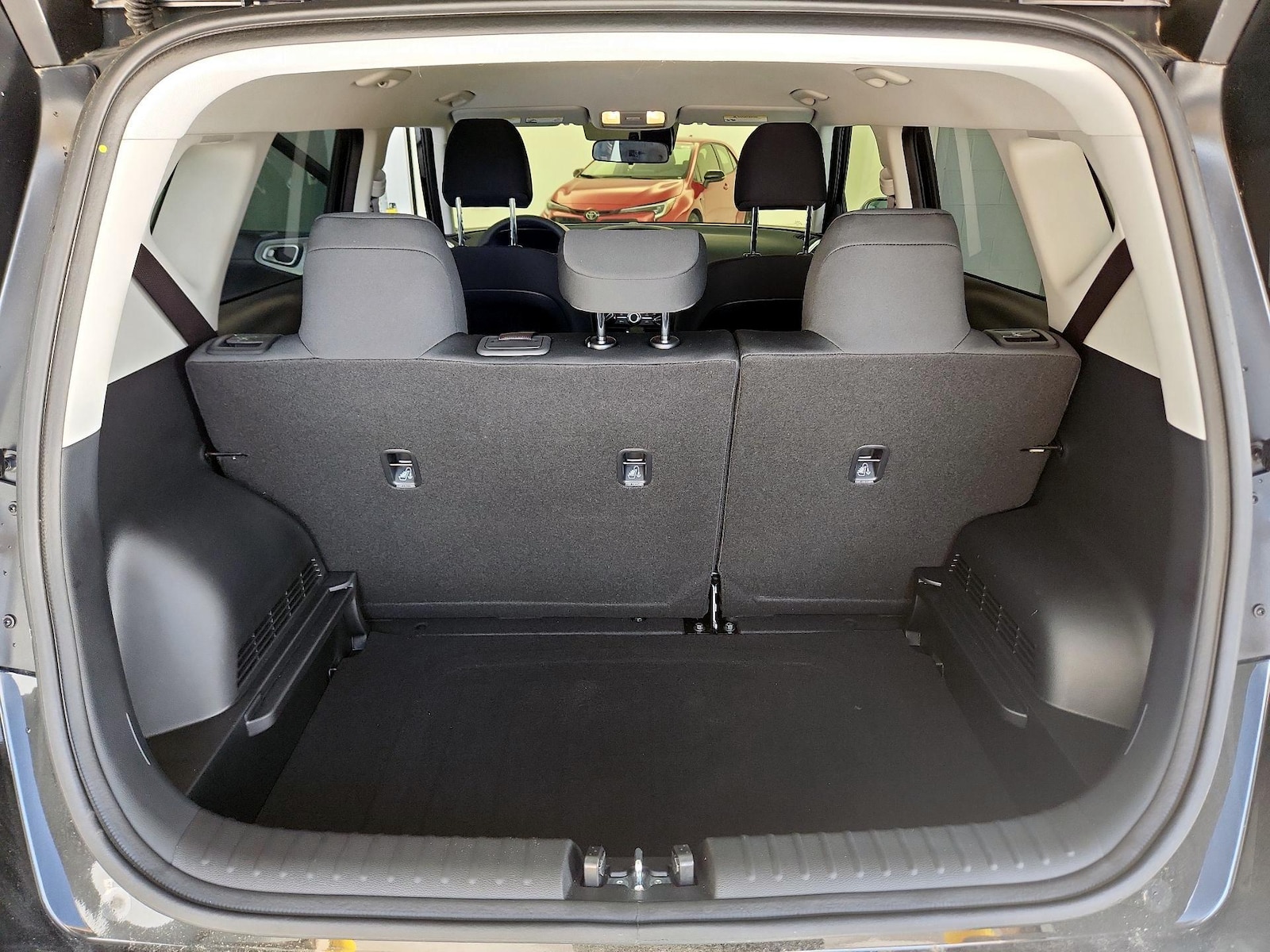 2025 Kia Soul LX - Photo 21