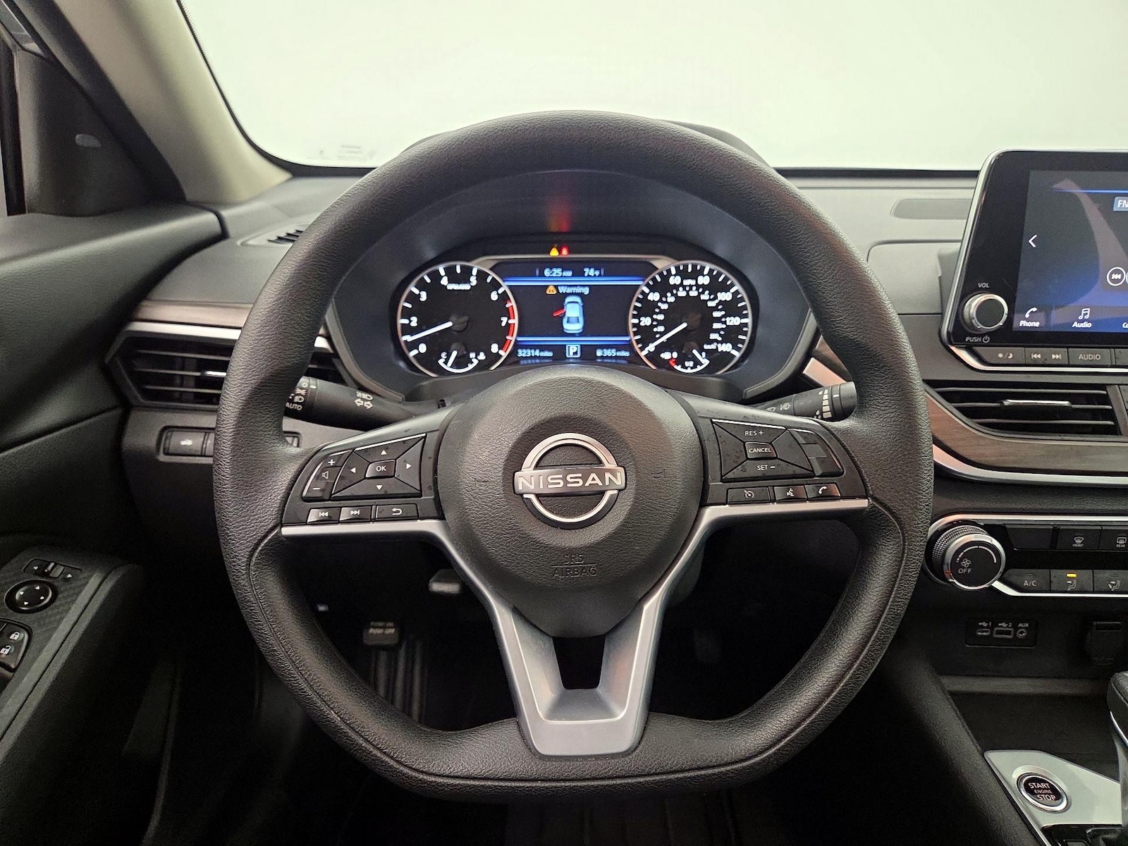 2025 Nissan Altima SV - Photo 11