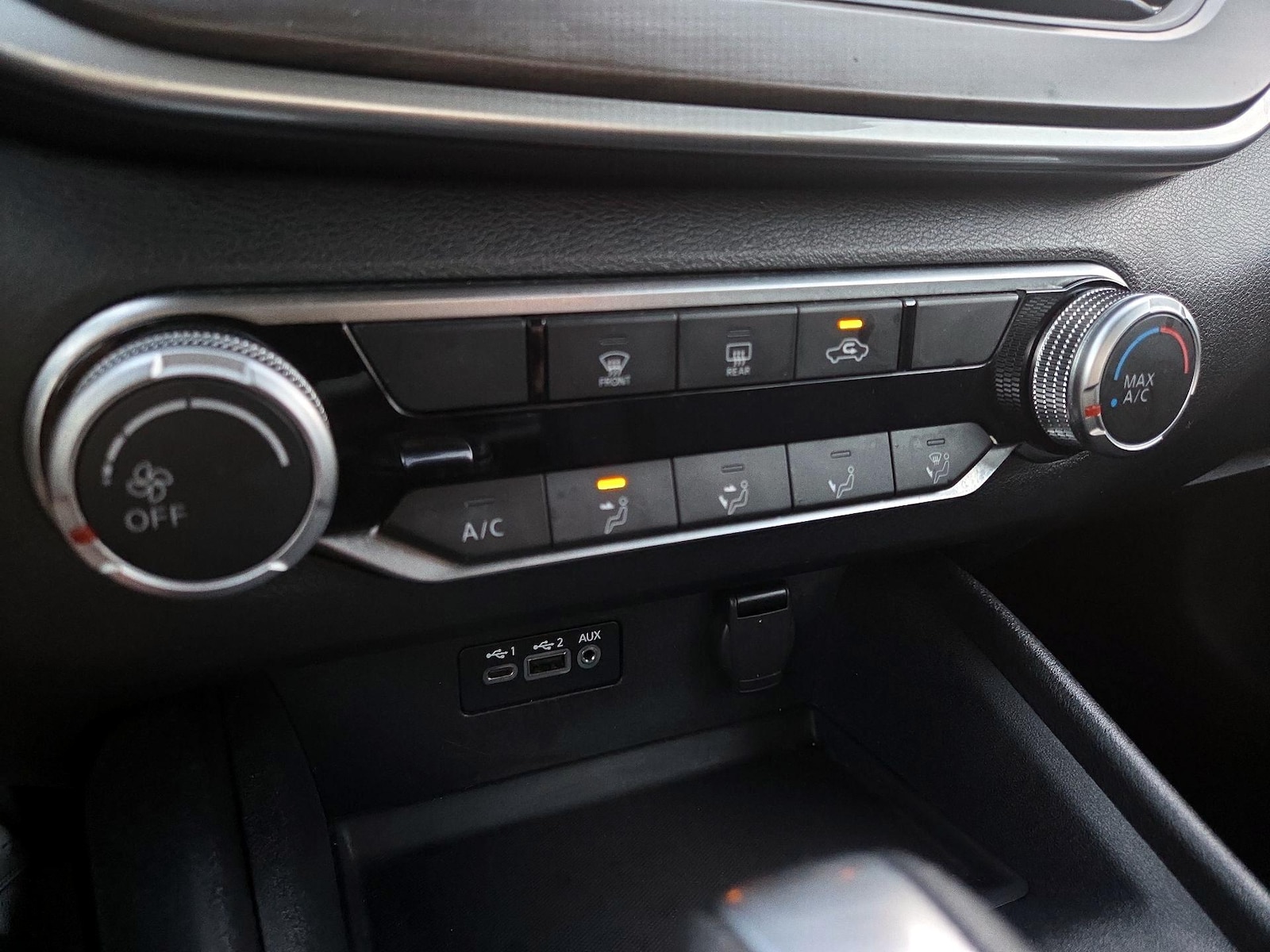 2025 Nissan Altima SV - Photo 17