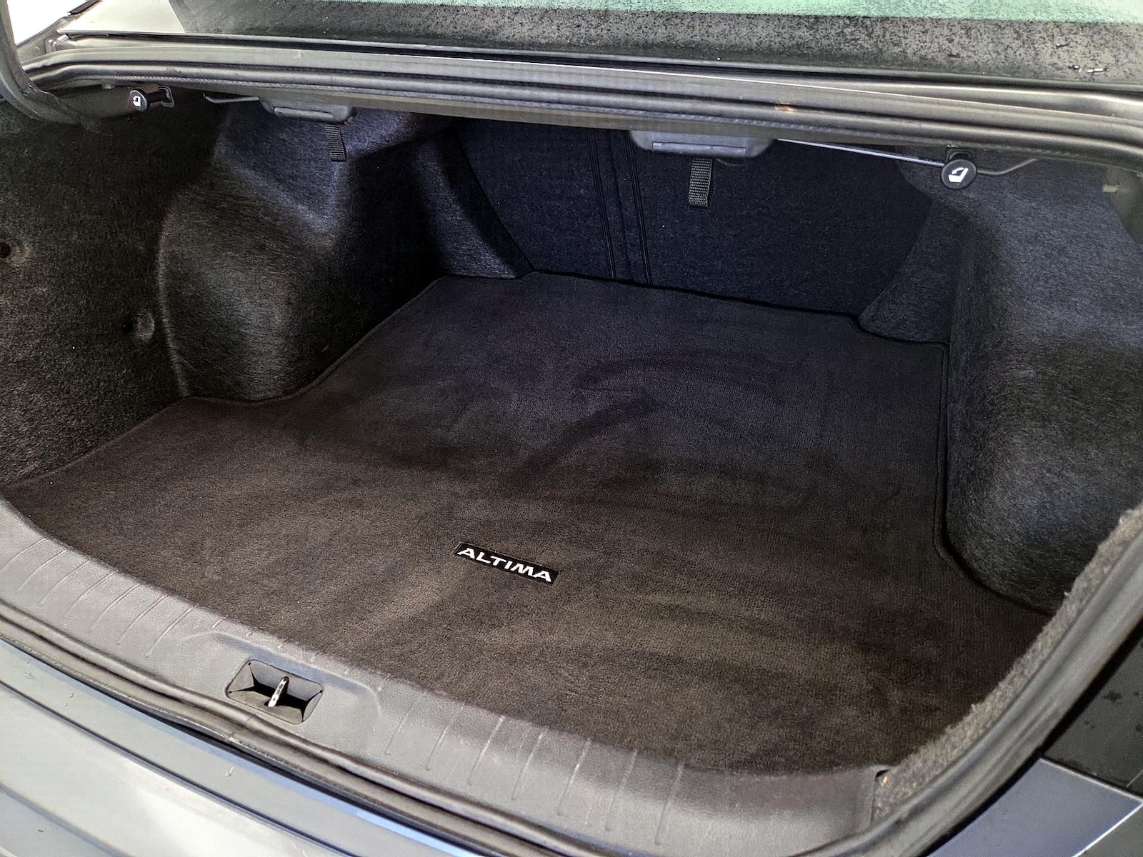 2025 Nissan Altima SV - Photo 21