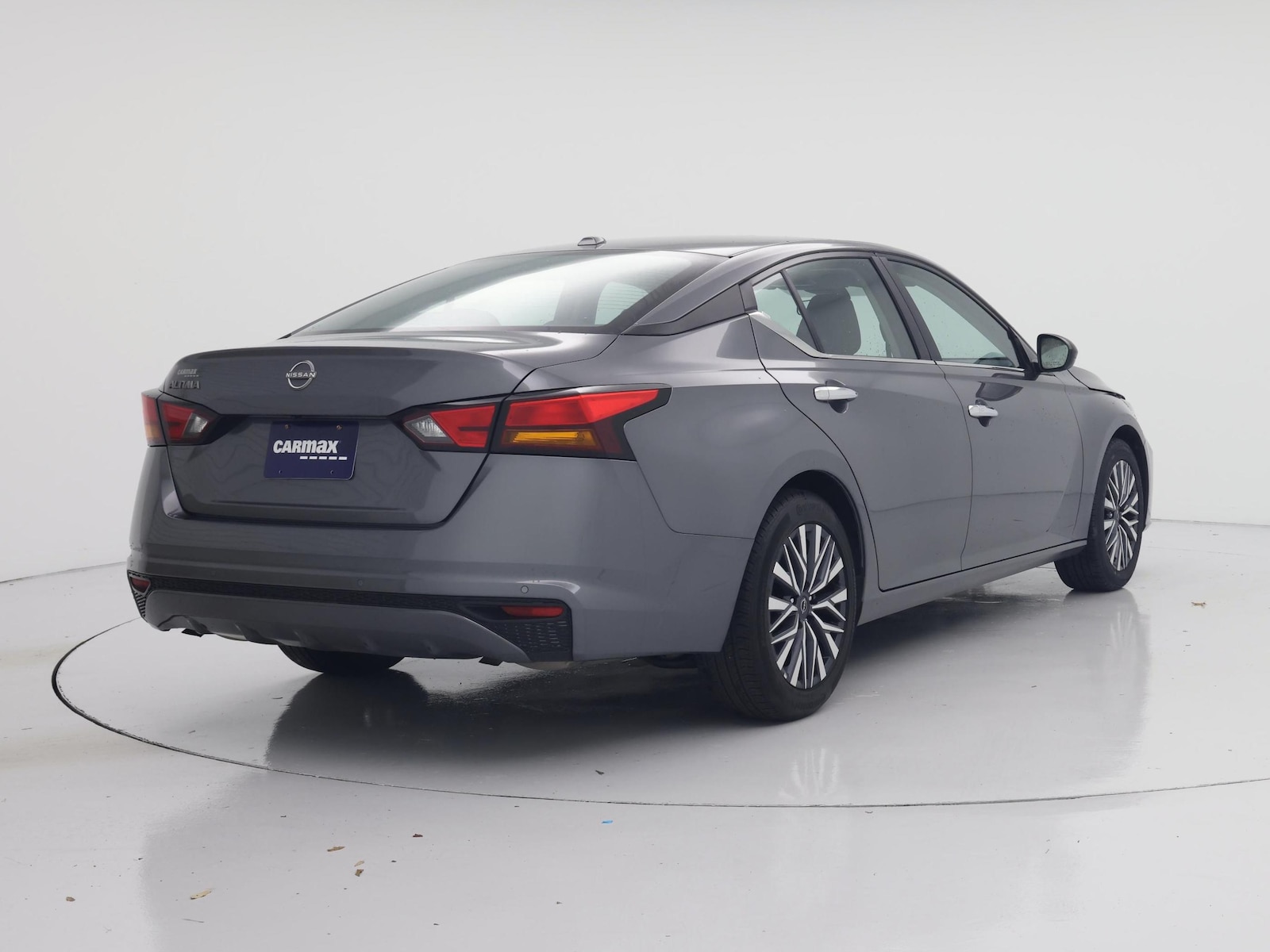 2025 Nissan Altima SV - Photo 9