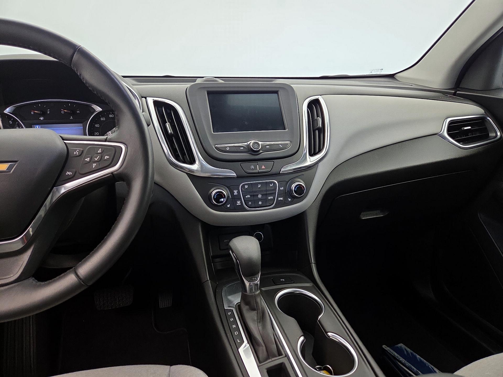 Thumbnail: 2022 Chevrolet Equinox - 9