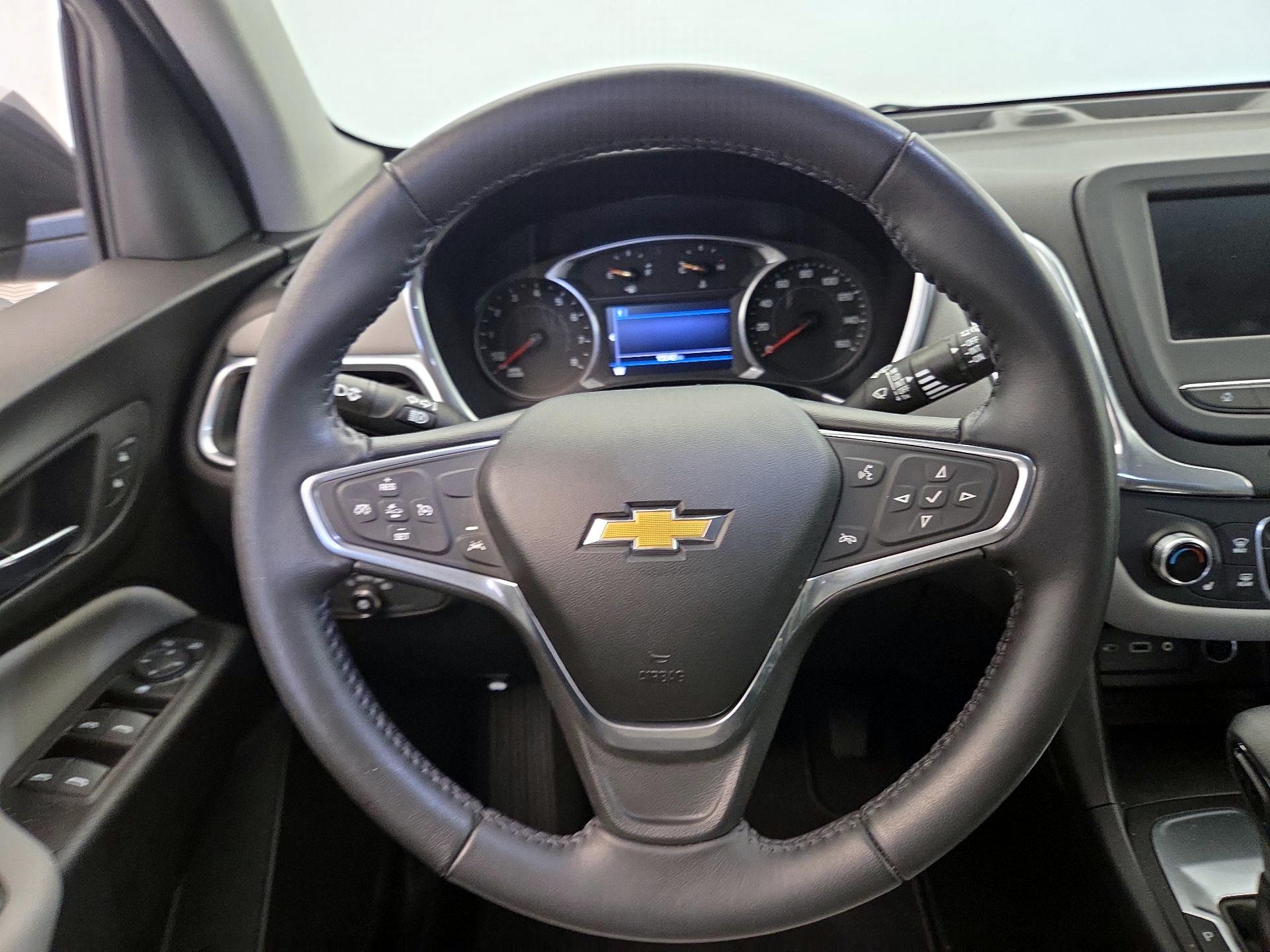 Thumbnail: 2022 Chevrolet Equinox - 10