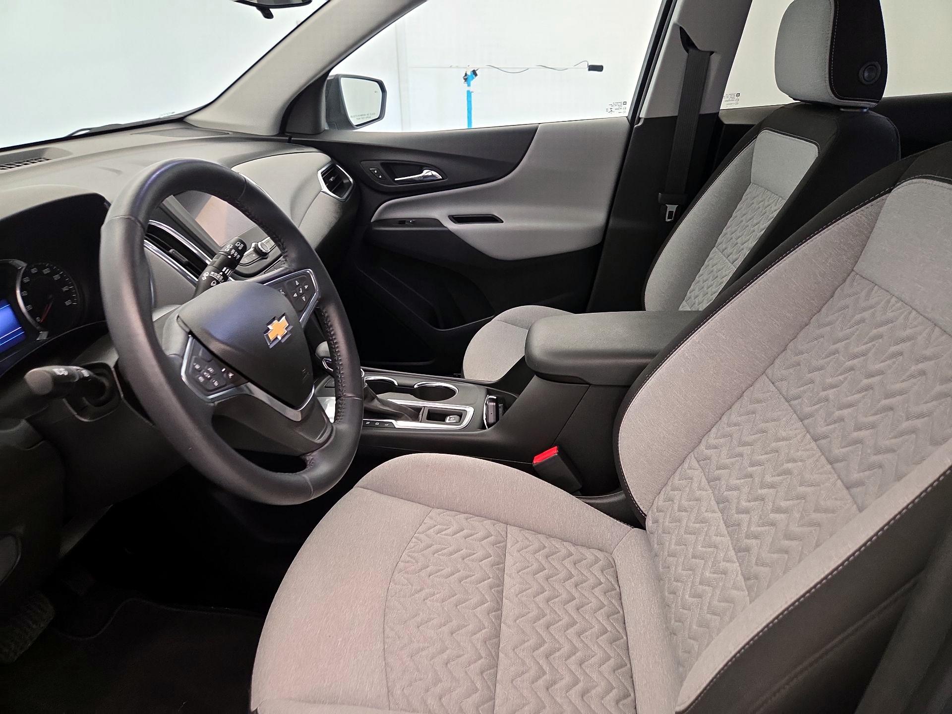 Thumbnail: 2022 Chevrolet Equinox - 11