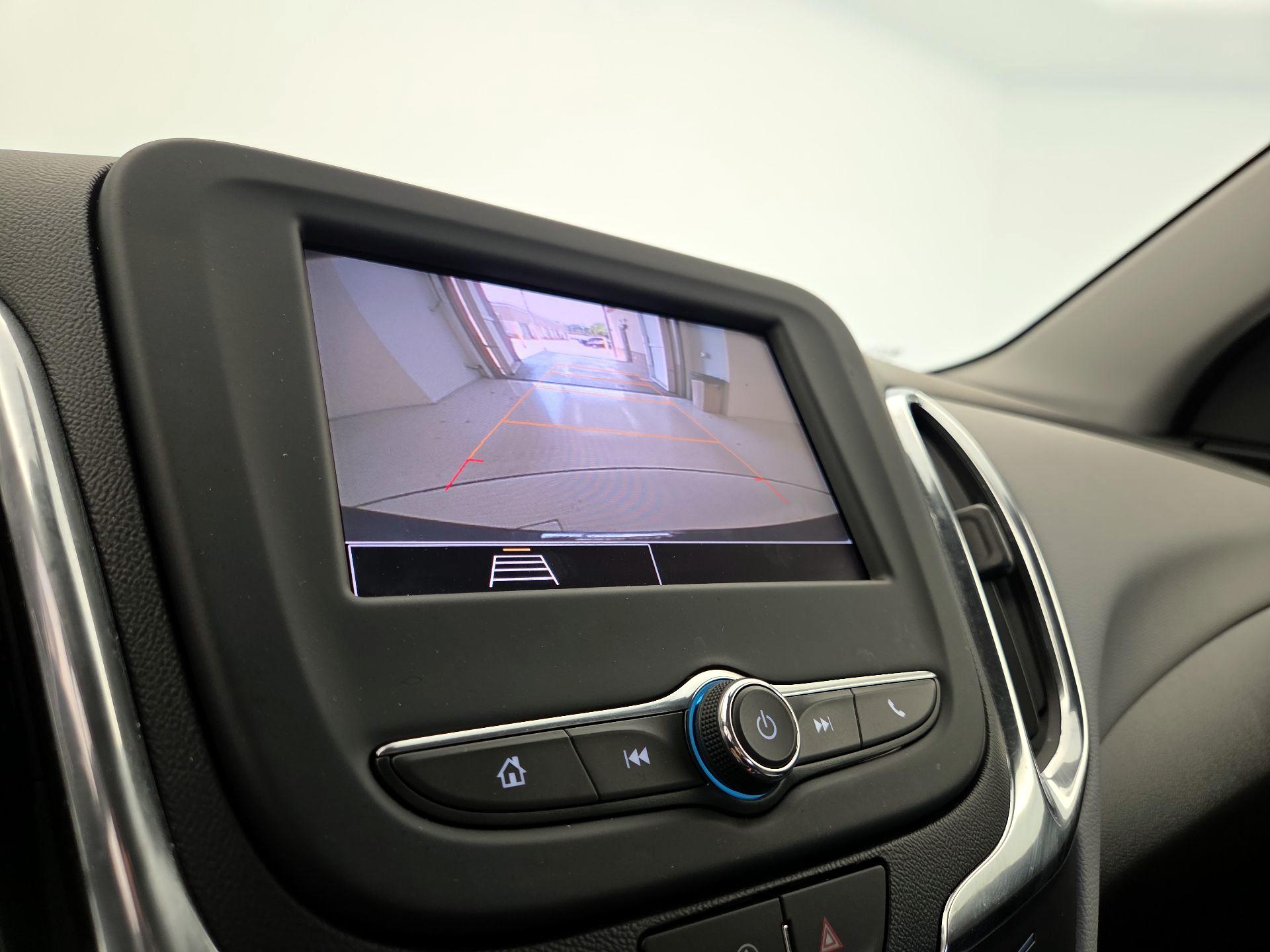 Thumbnail: 2022 Chevrolet Equinox - 14