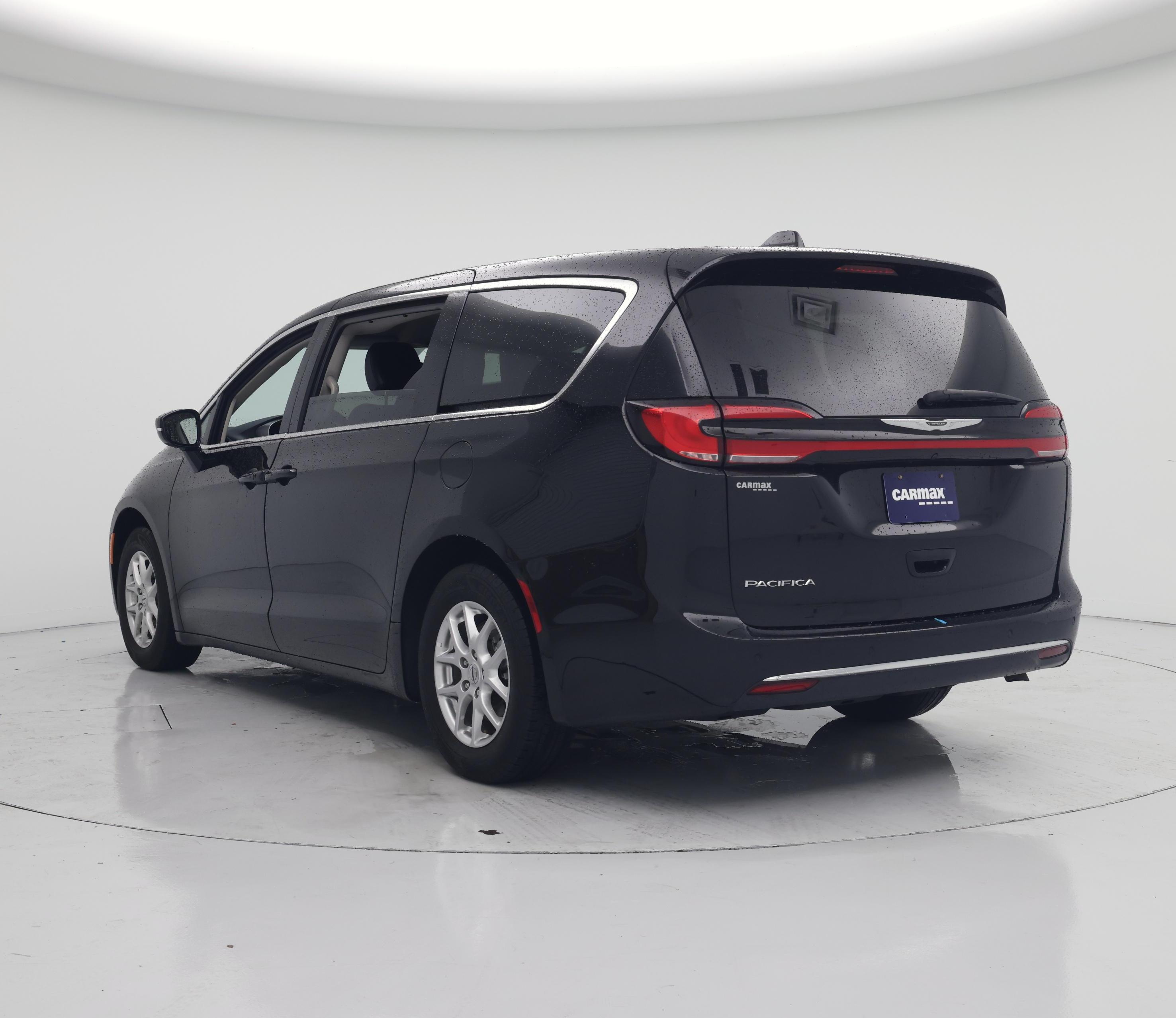 Thumbnail: 2024 Chrysler Pacifica - 2