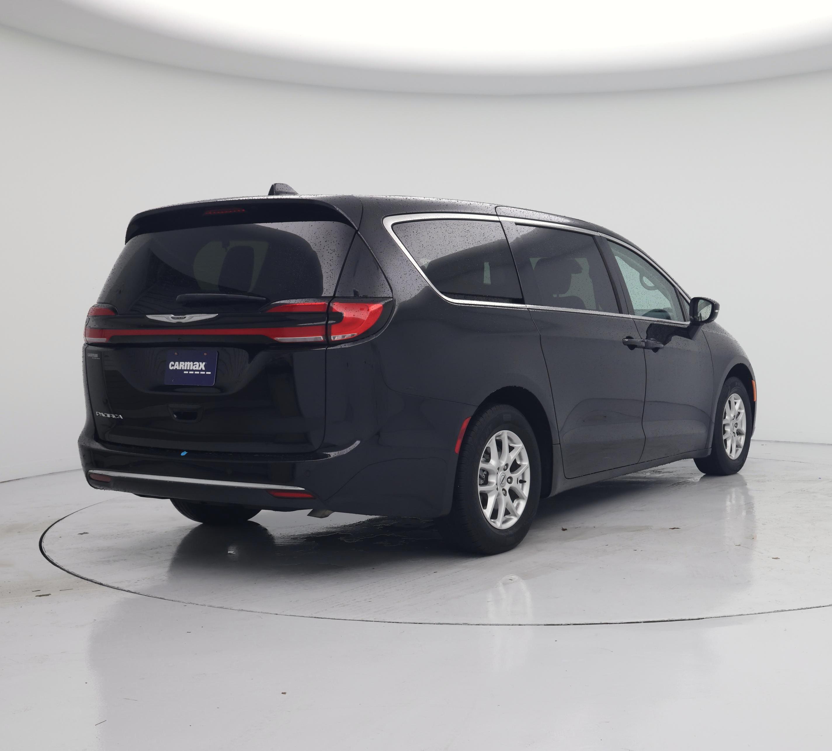 Thumbnail: 2024 Chrysler Pacifica - 8