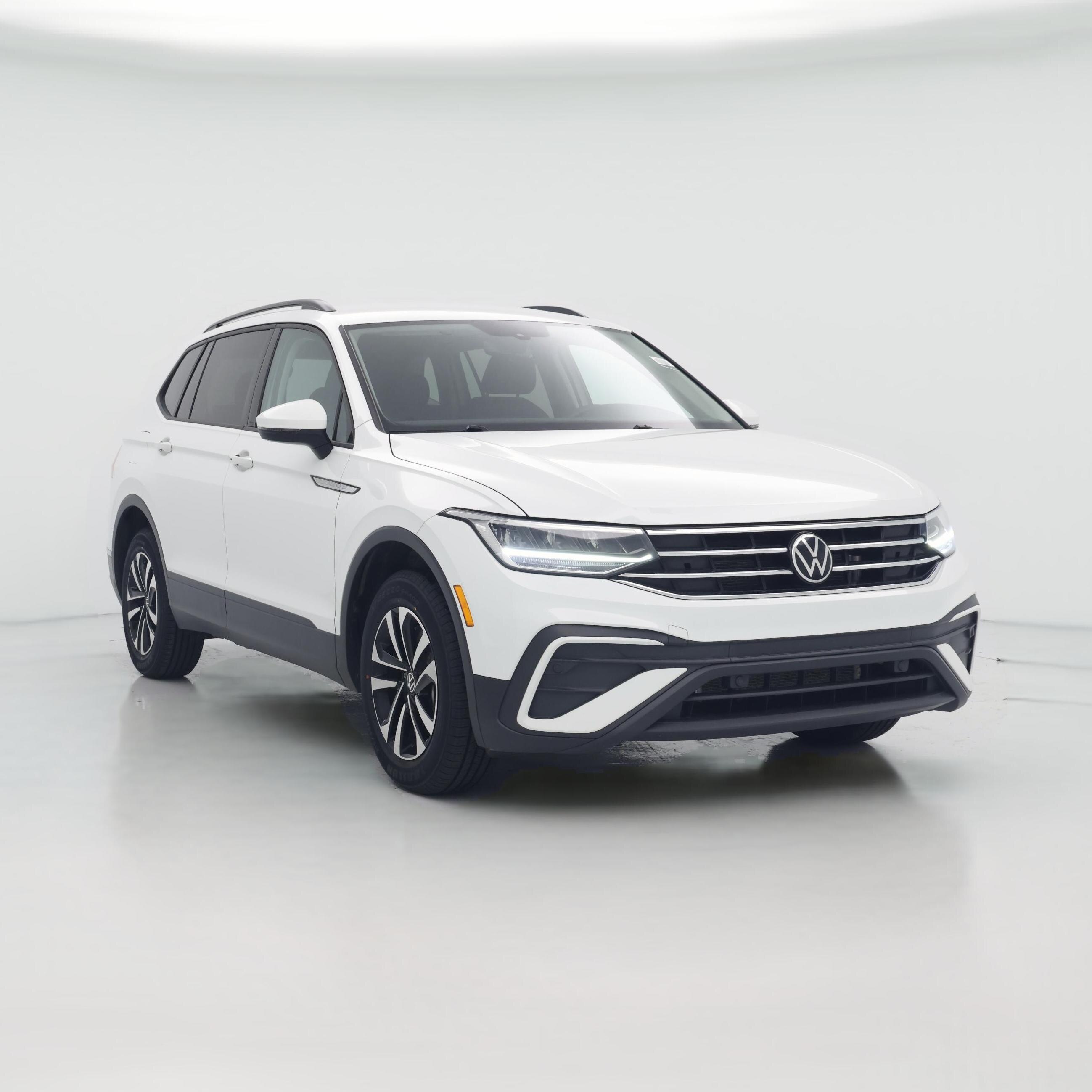 Thumbnail: 2023 Volkswagen Tiguan - 1