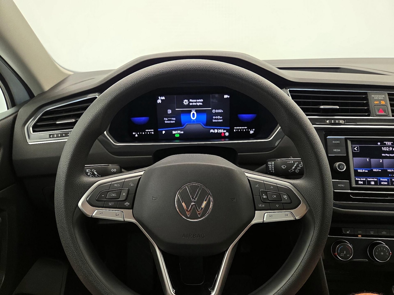 2023 Volkswagen Tiguan S - Photo 11