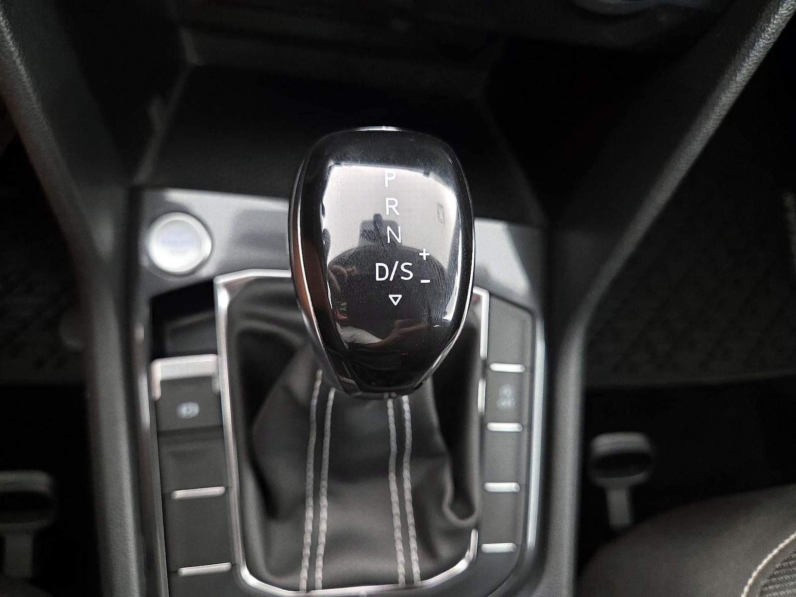 2023 Volkswagen Tiguan S - Photo 18