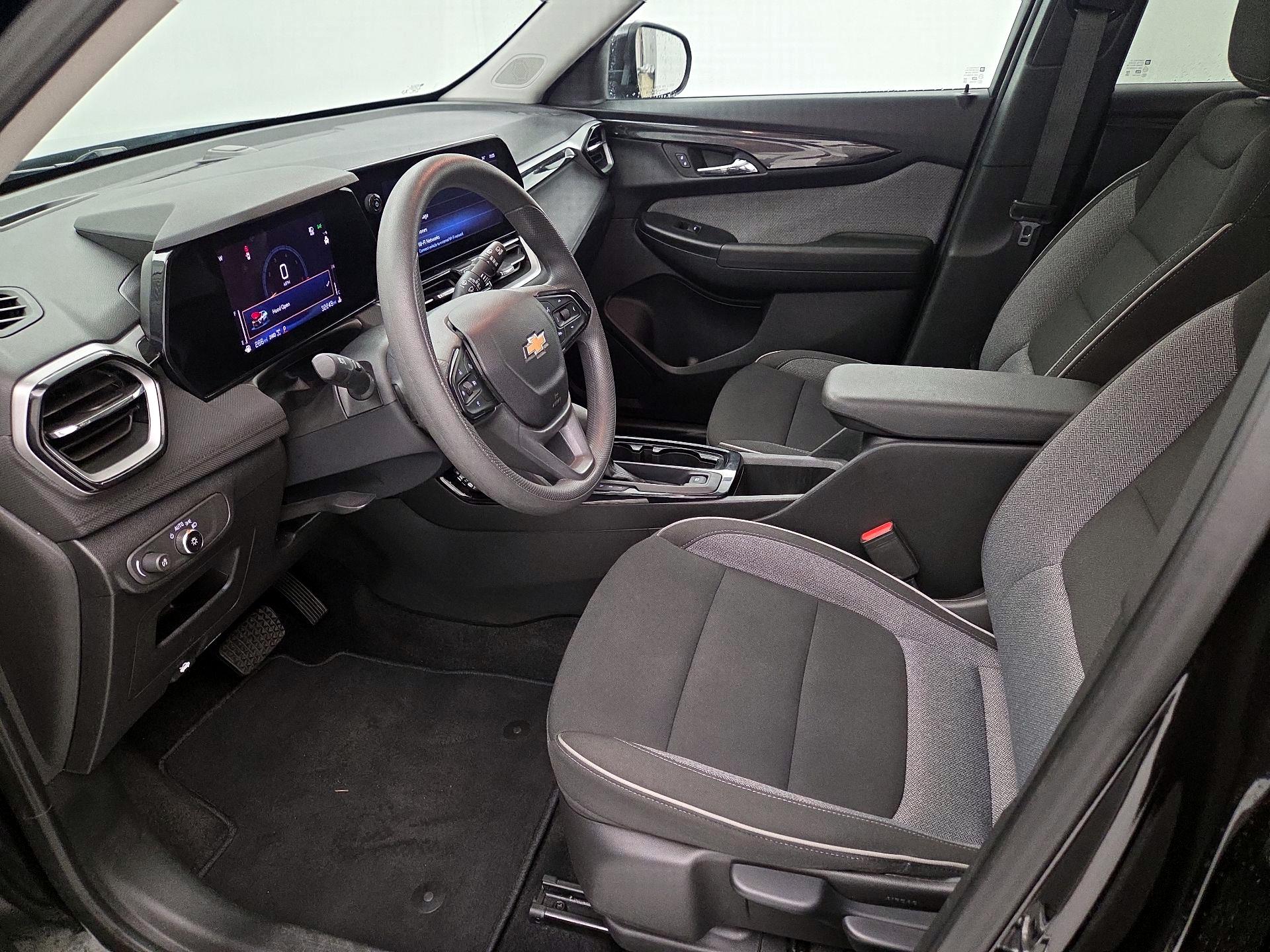 Thumbnail: 2025 Chevrolet TrailBlazer - 11