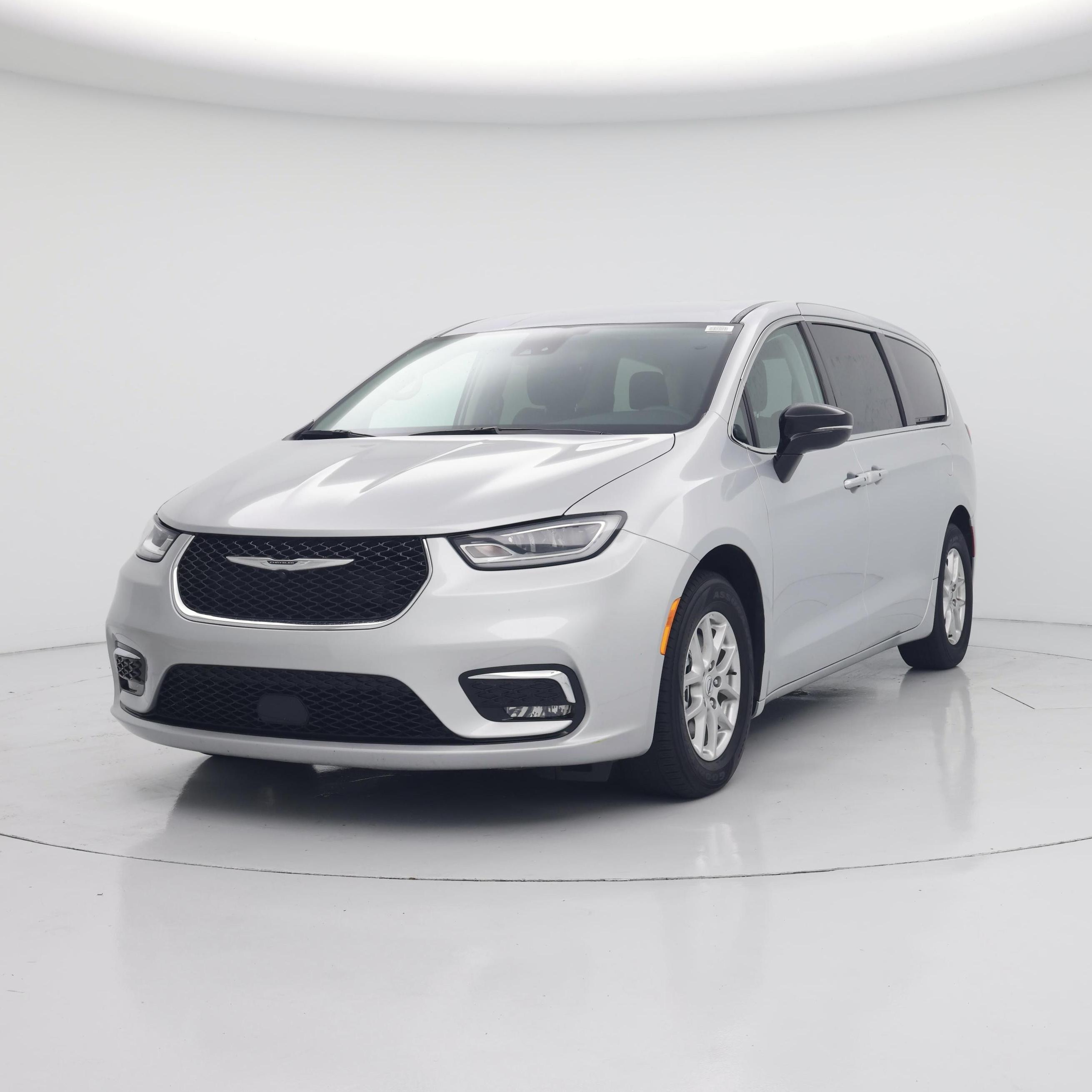 Thumbnail: 2024 Chrysler Pacifica - 4
