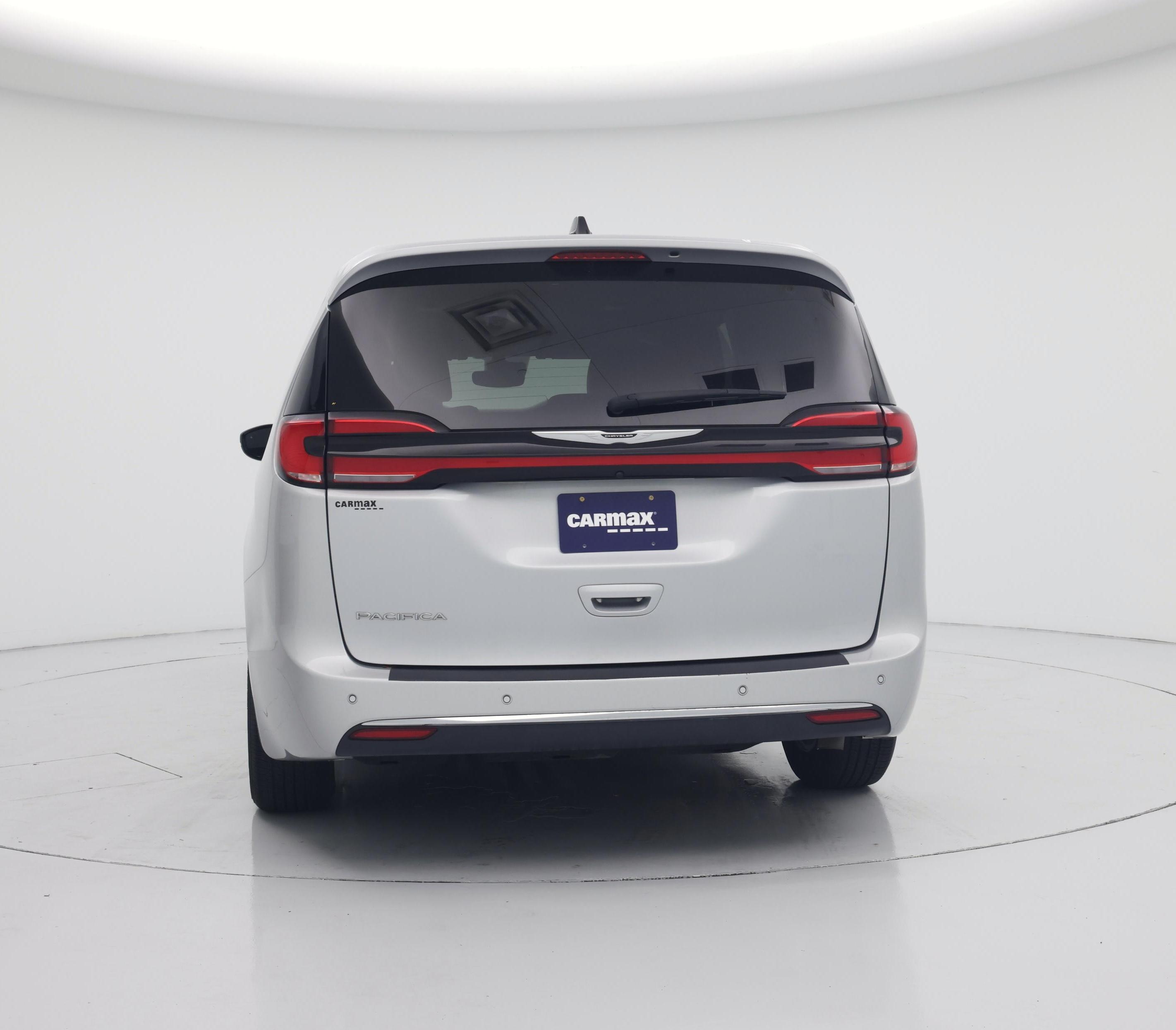 Thumbnail: 2024 Chrysler Pacifica - 6