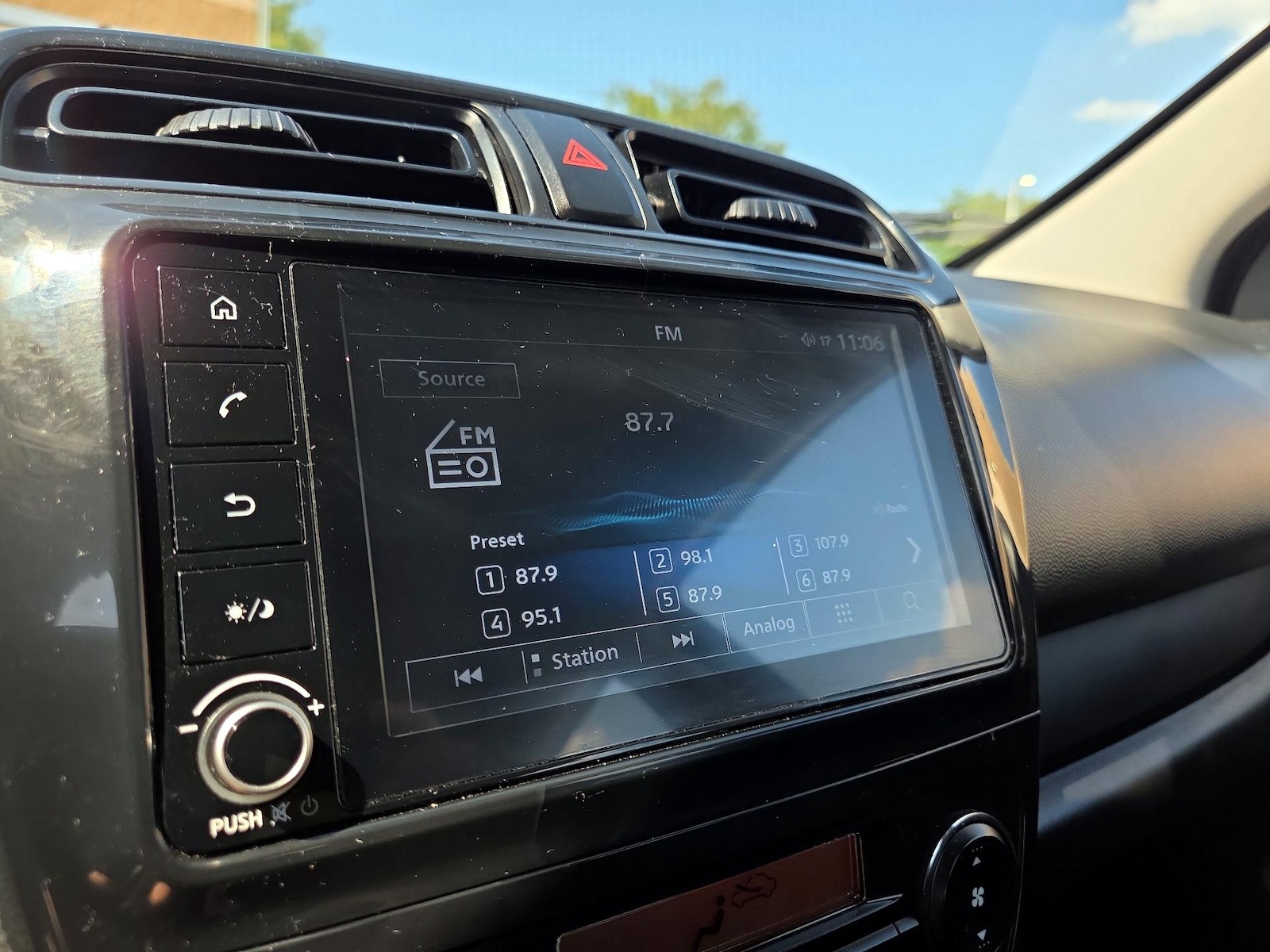 2024 Mitsubishi Mirage ES - Photo 16