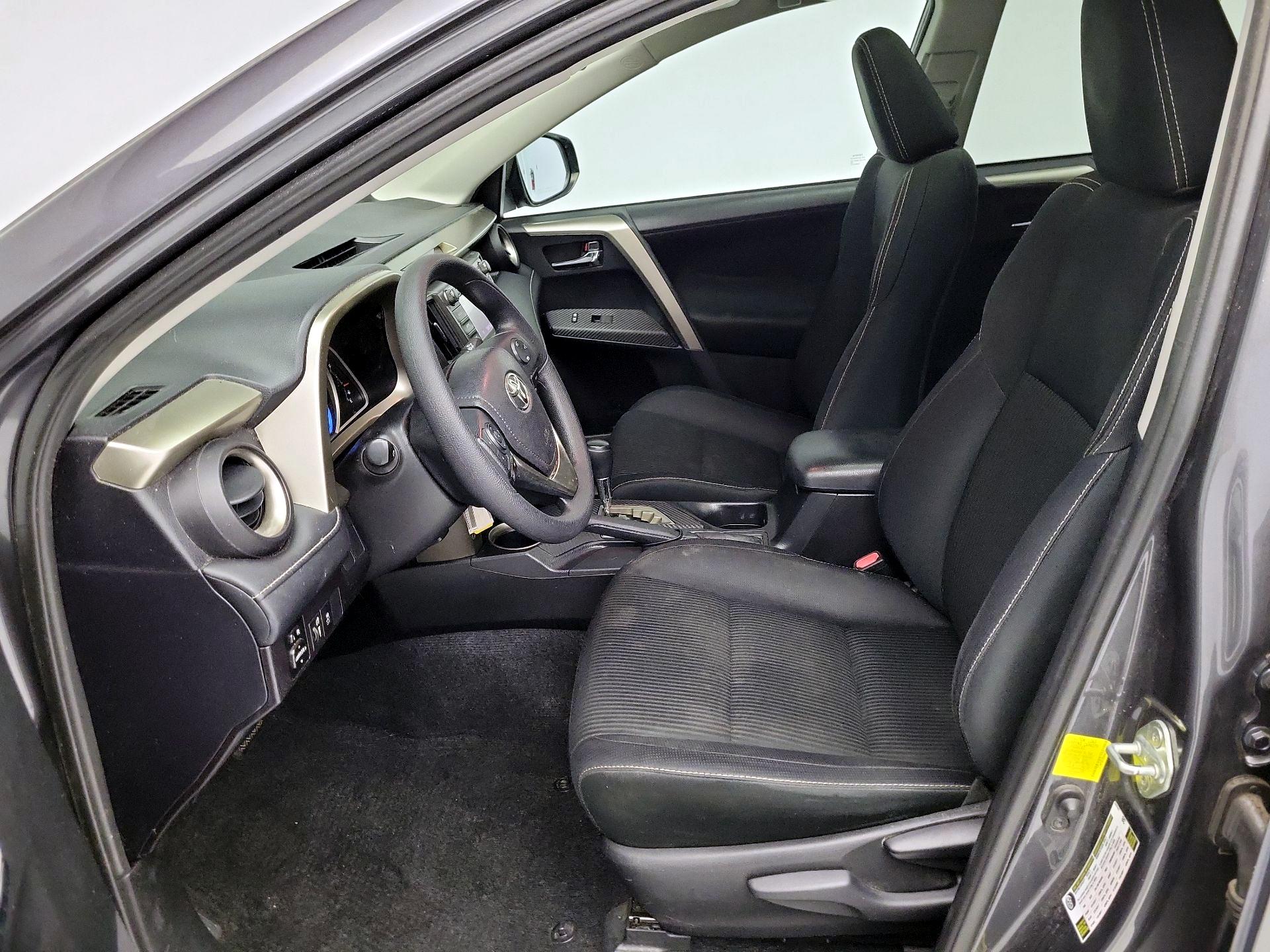 Thumbnail: 2014 Toyota RAV4 - 11