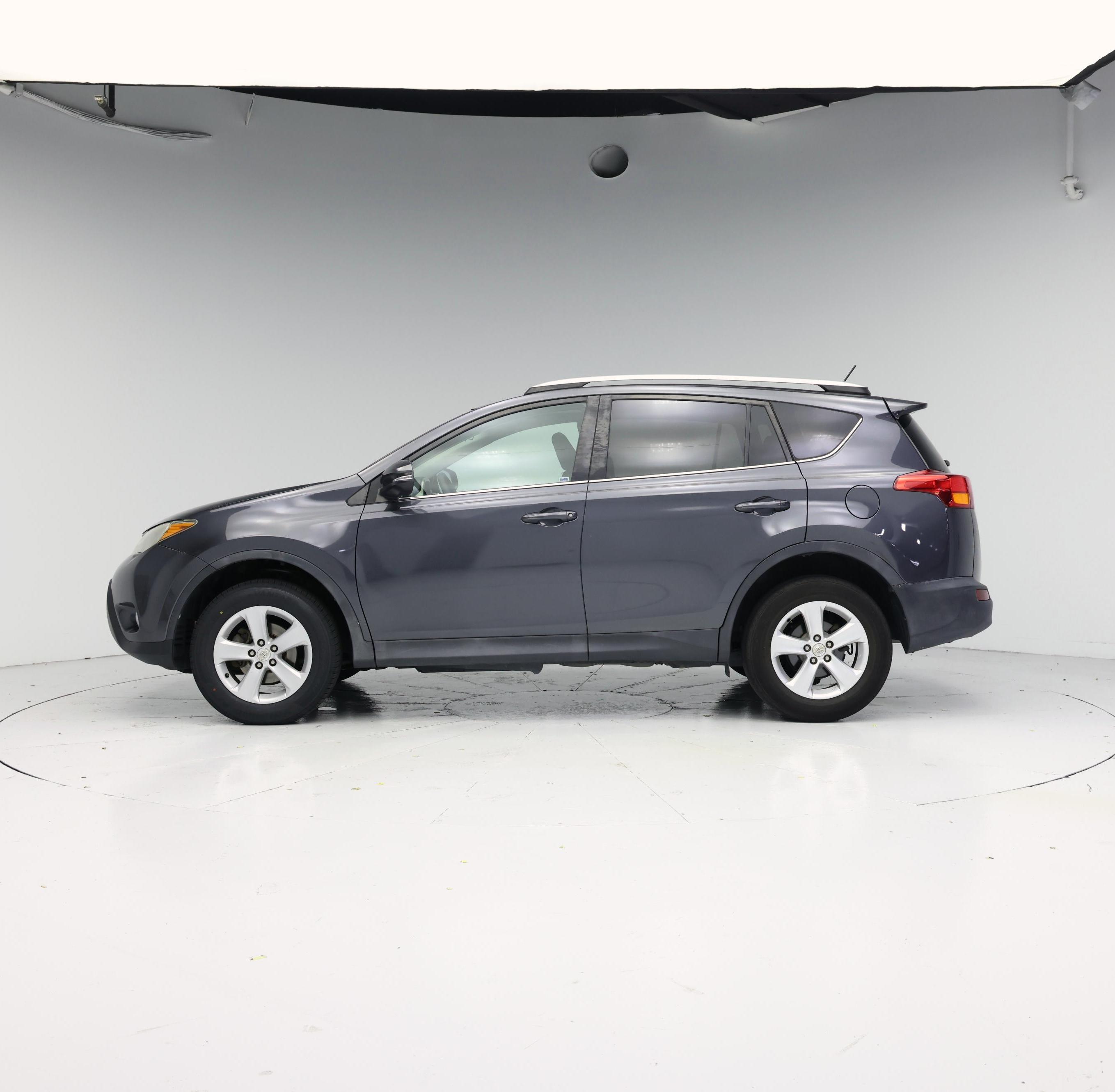 Thumbnail: 2014 Toyota RAV4 - 3