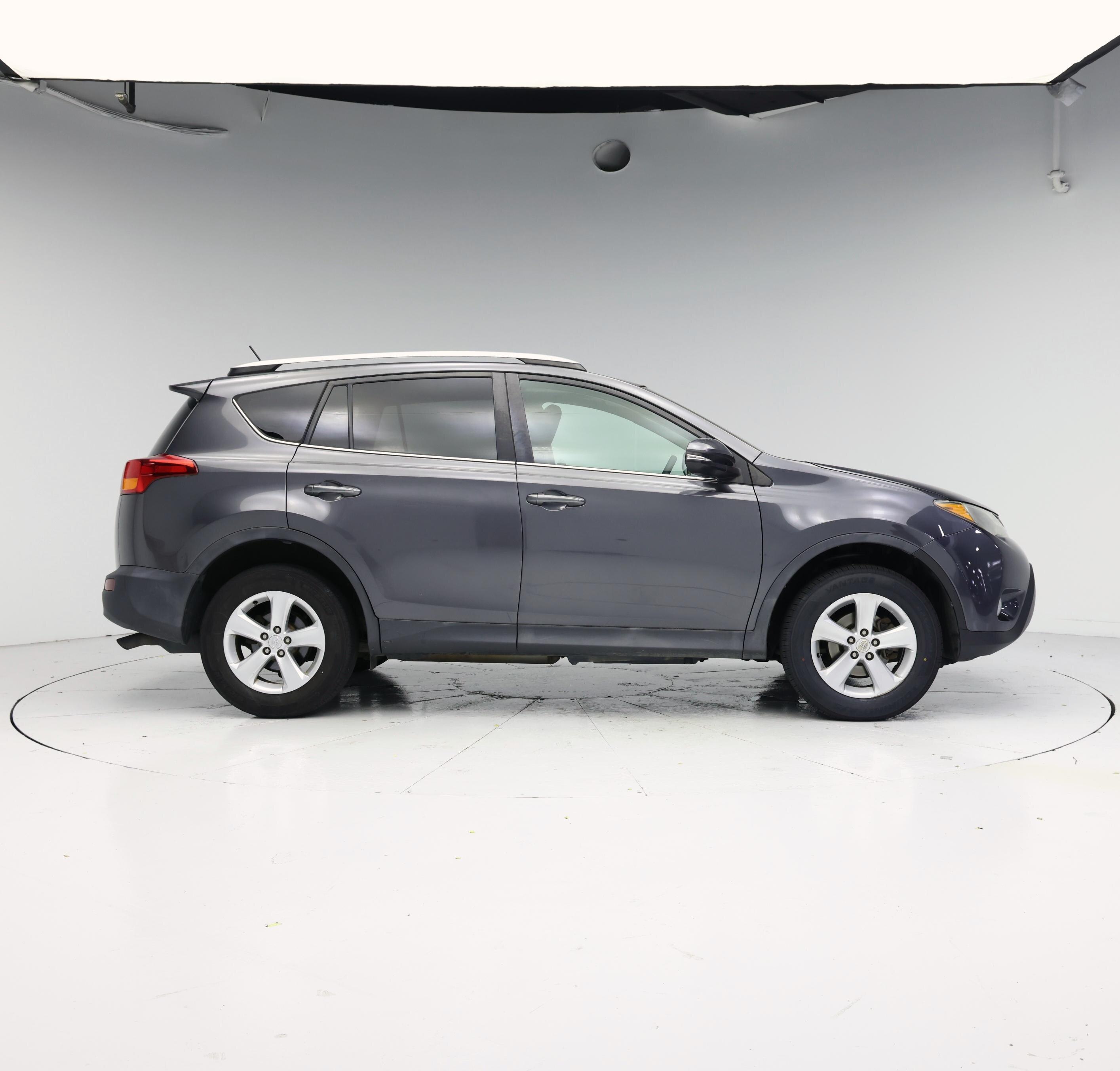 Thumbnail: 2014 Toyota RAV4 - 7