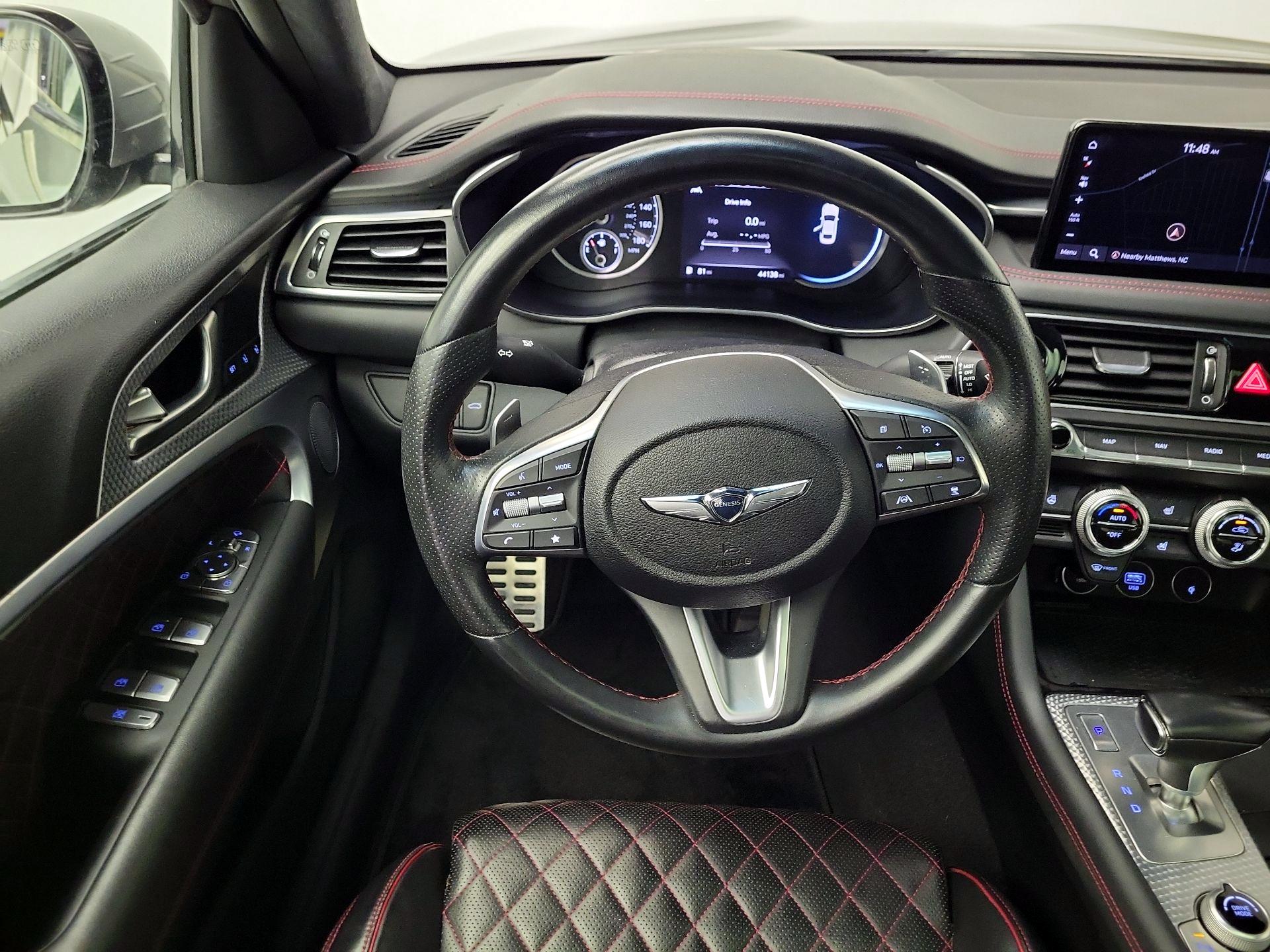 Thumbnail: 2022 Genesis G70 - 10