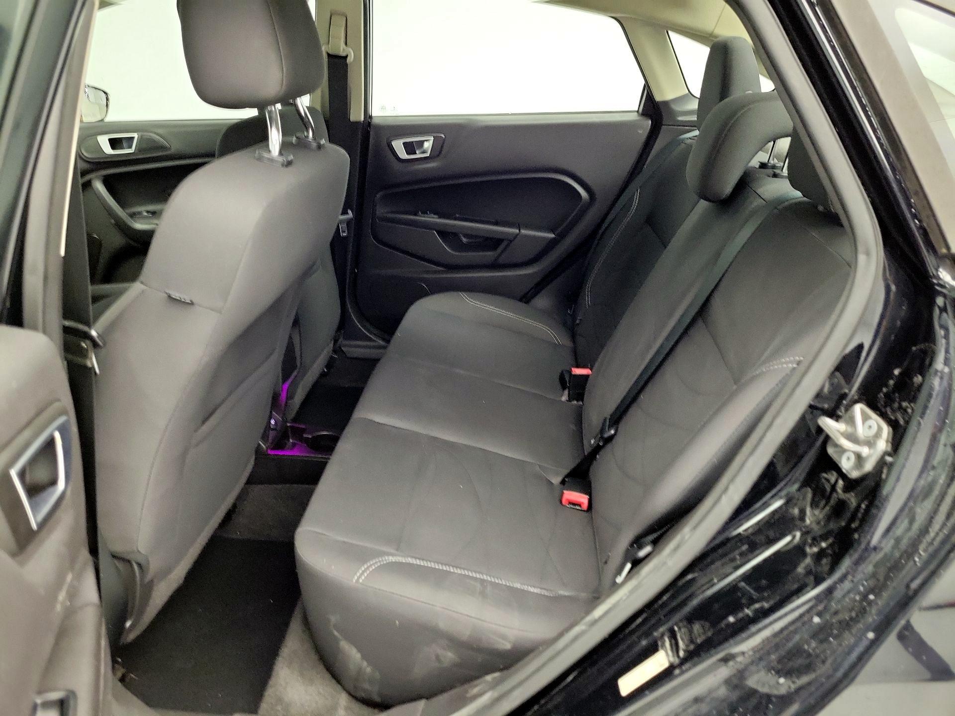 Thumbnail: 2016 Ford Fiesta - 18