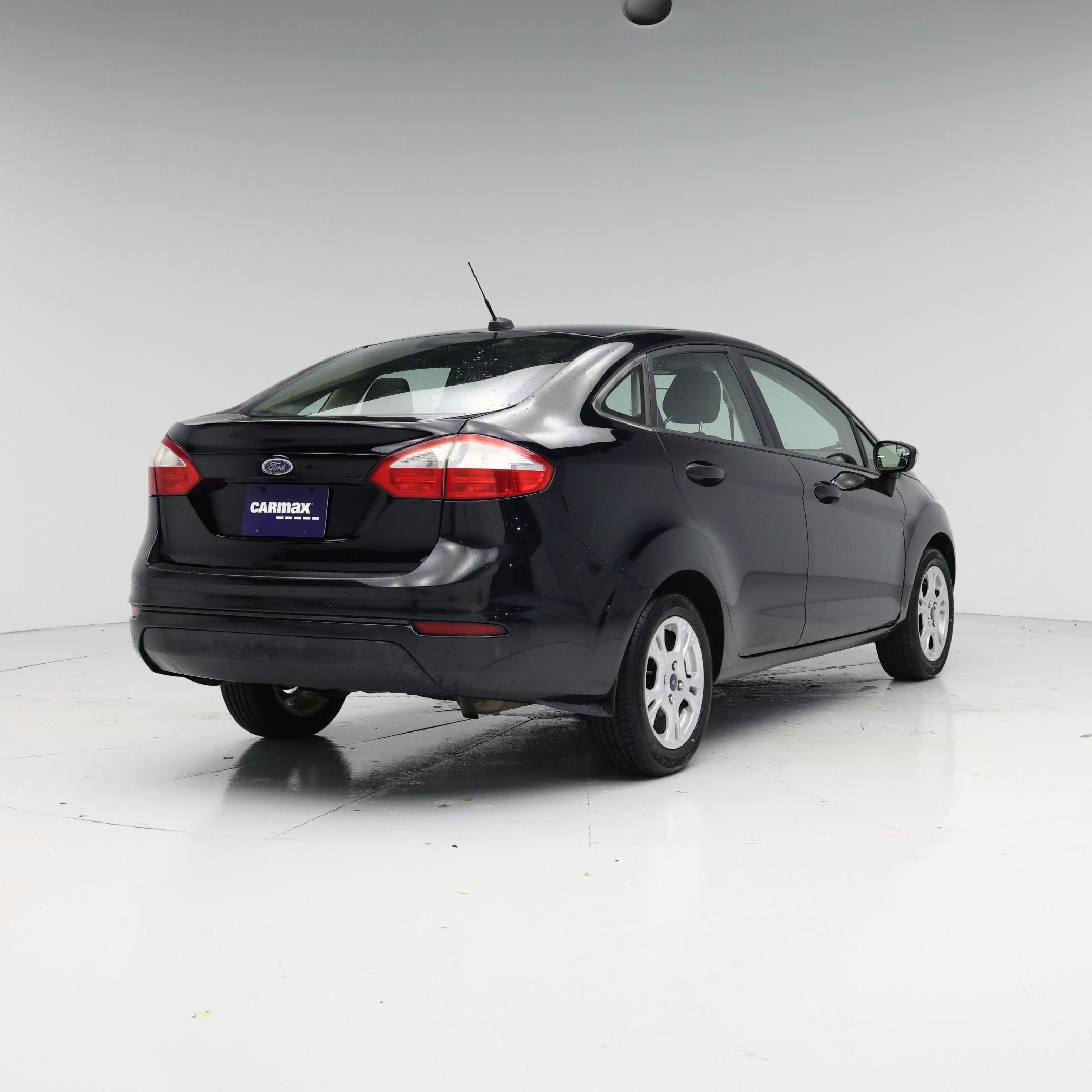 Thumbnail: 2016 Ford Fiesta - 8