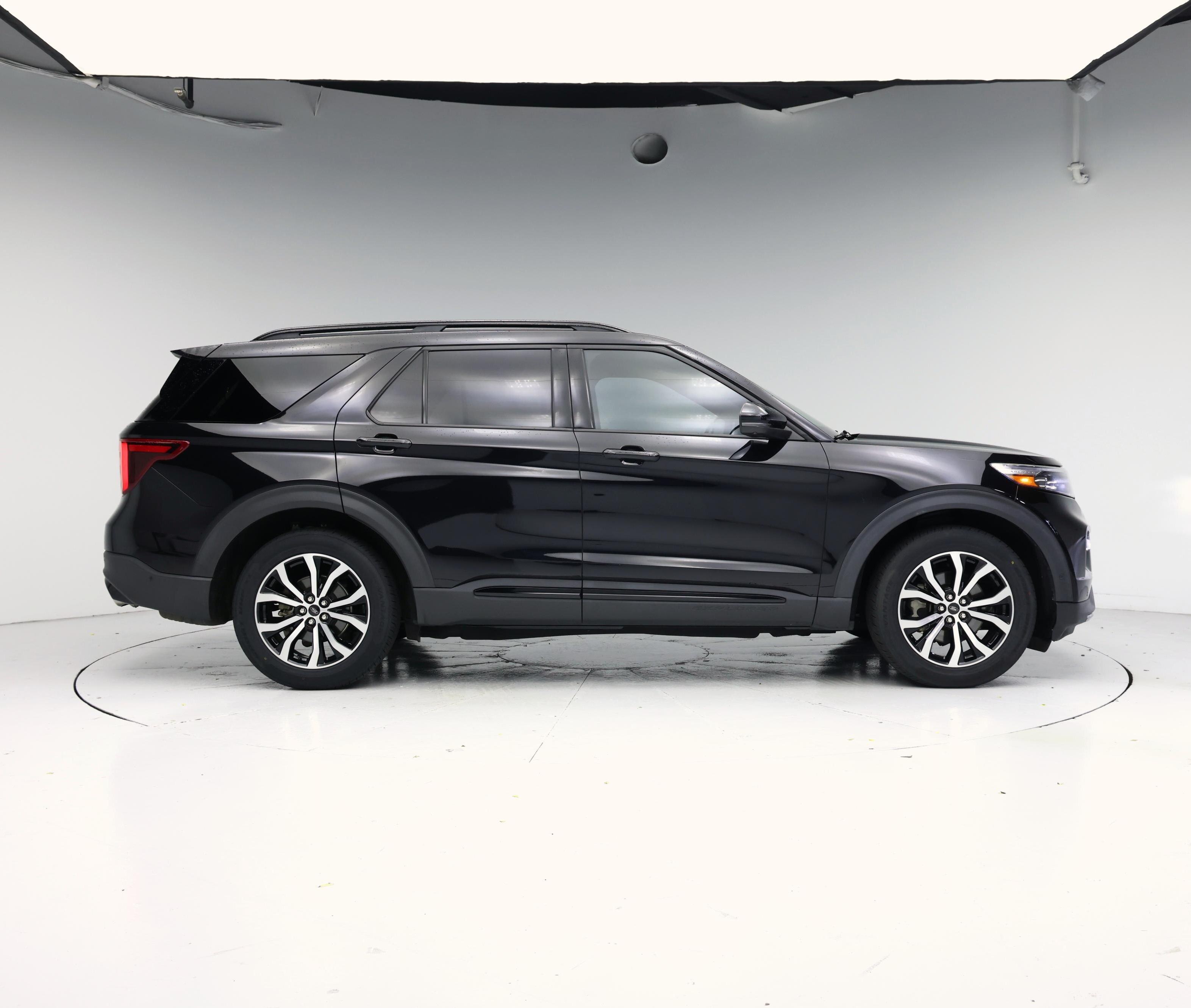 Thumbnail: 2020 Ford Explorer - 7