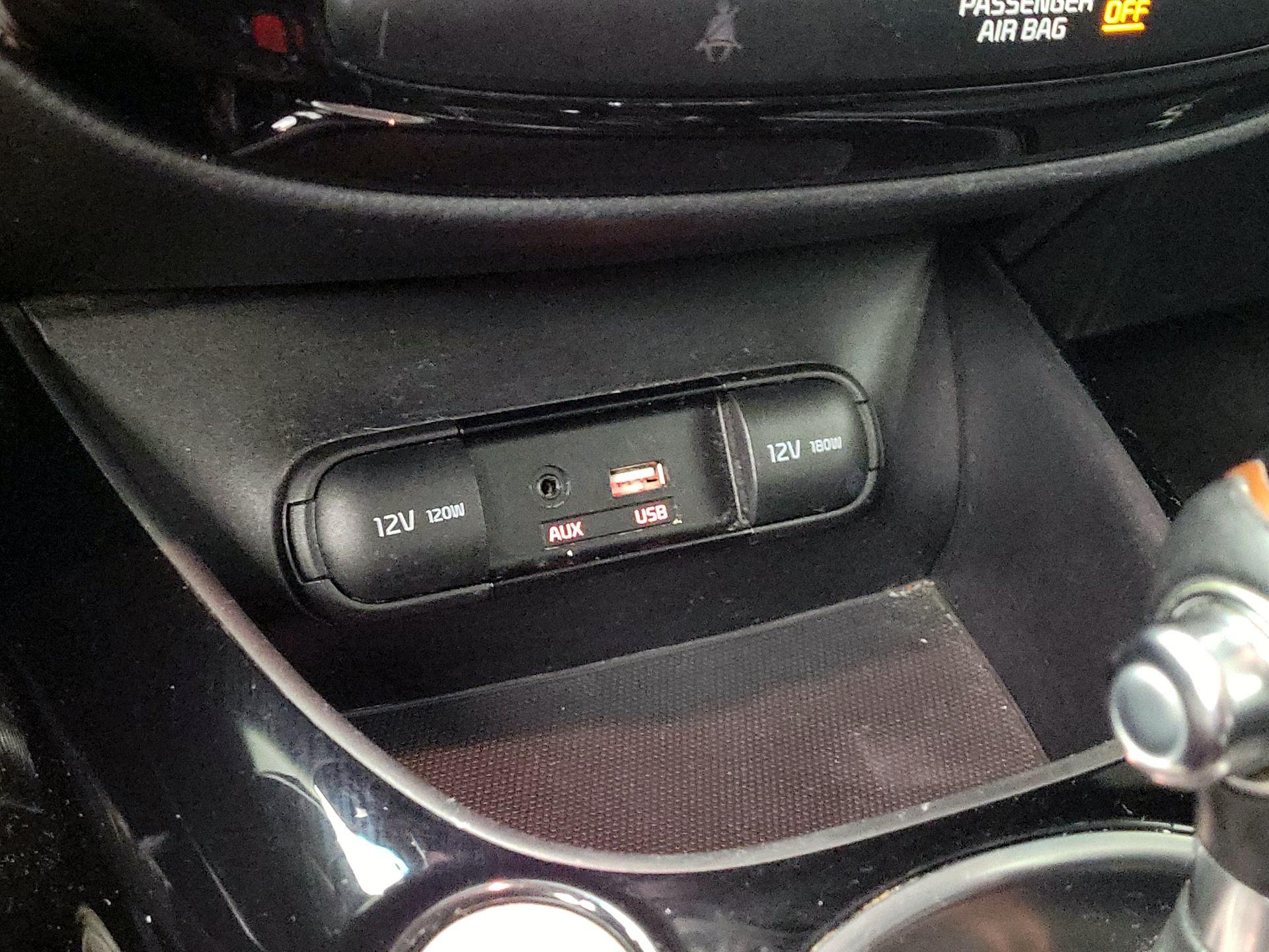 Thumbnail: 2019 Kia Soul - 18