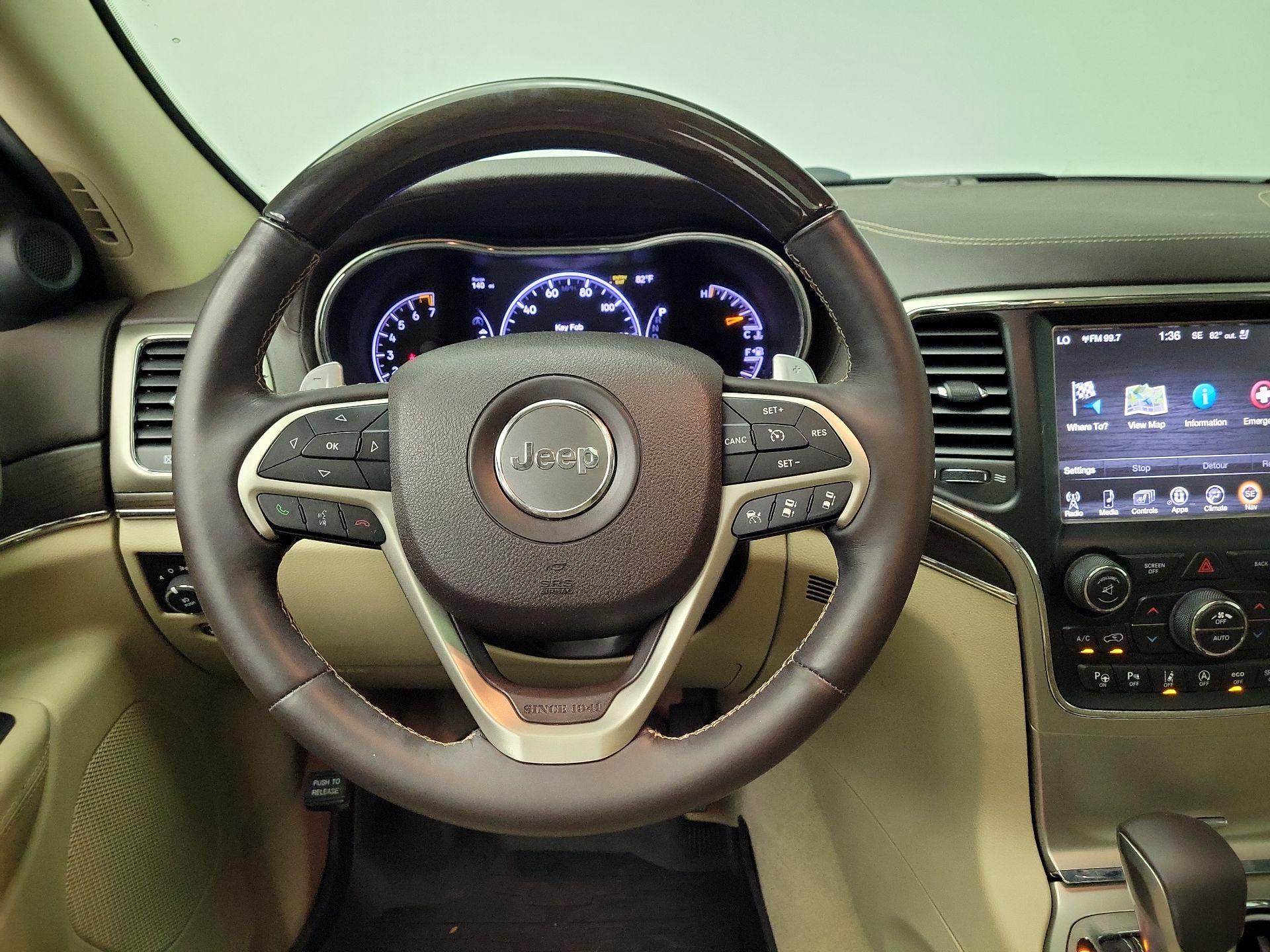 Thumbnail: 2017 Jeep Grand Cherokee - 10